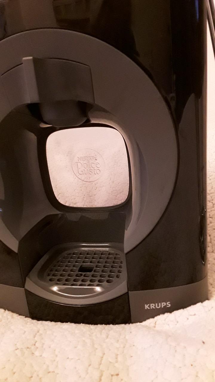 KRUPS DOLCE GUSTO KP110 AND POD HOLDER in B76 Birmingham für £ 10,00