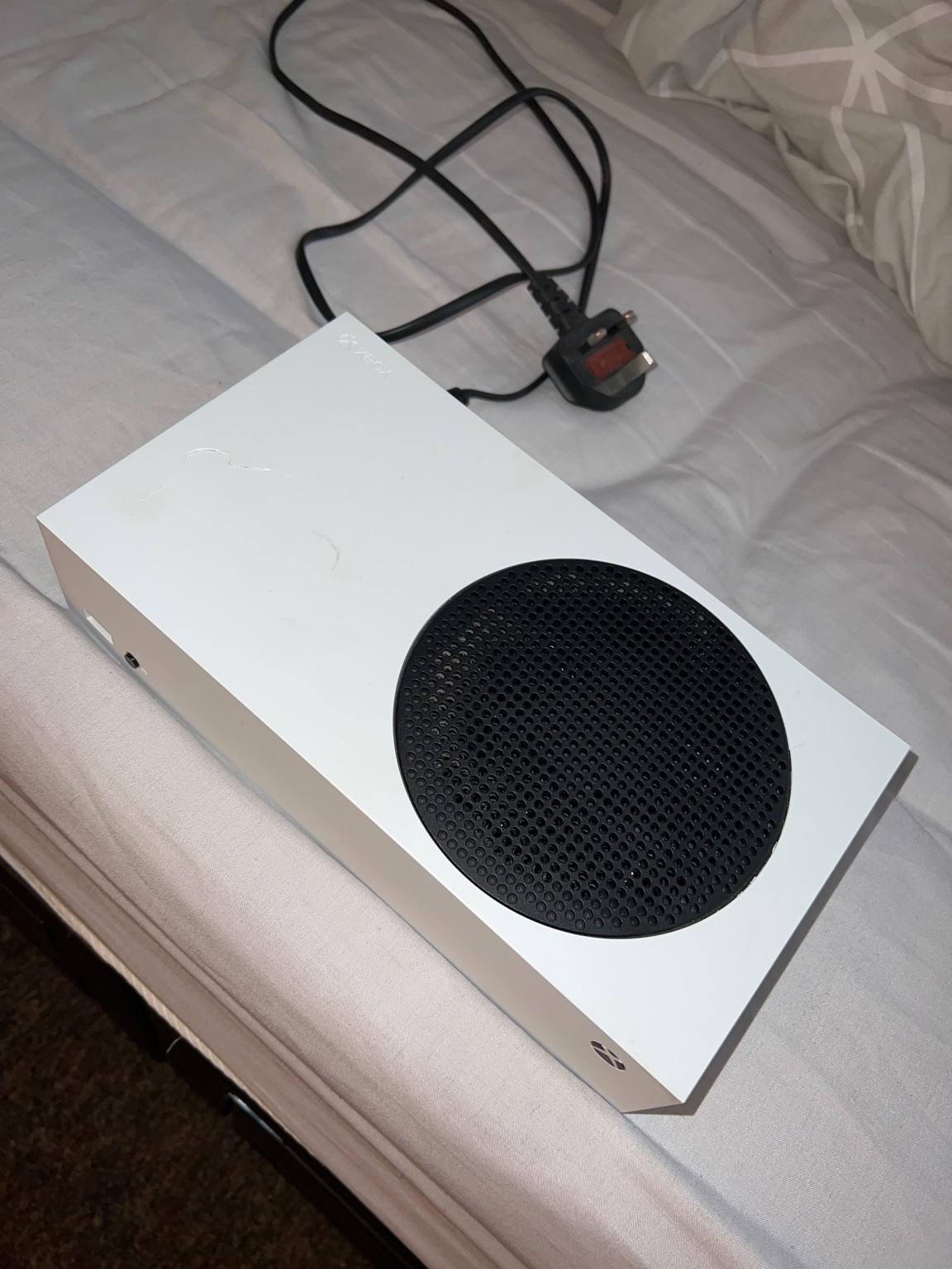 Xbox series S console (faulty/broken) in Walsall for £40.00 for sale