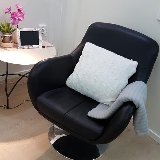 fåtölj svart skinn Lounge Fåtölj I Svart Skinn In 164 44 Stockholm For Sek 350.00 For Sale | Shpock