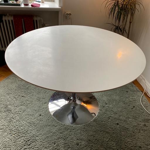 vitt runt matbord Vitt Runt Matbord In 11732 Stockholm For Sek 500.00 For Sale | Shpock