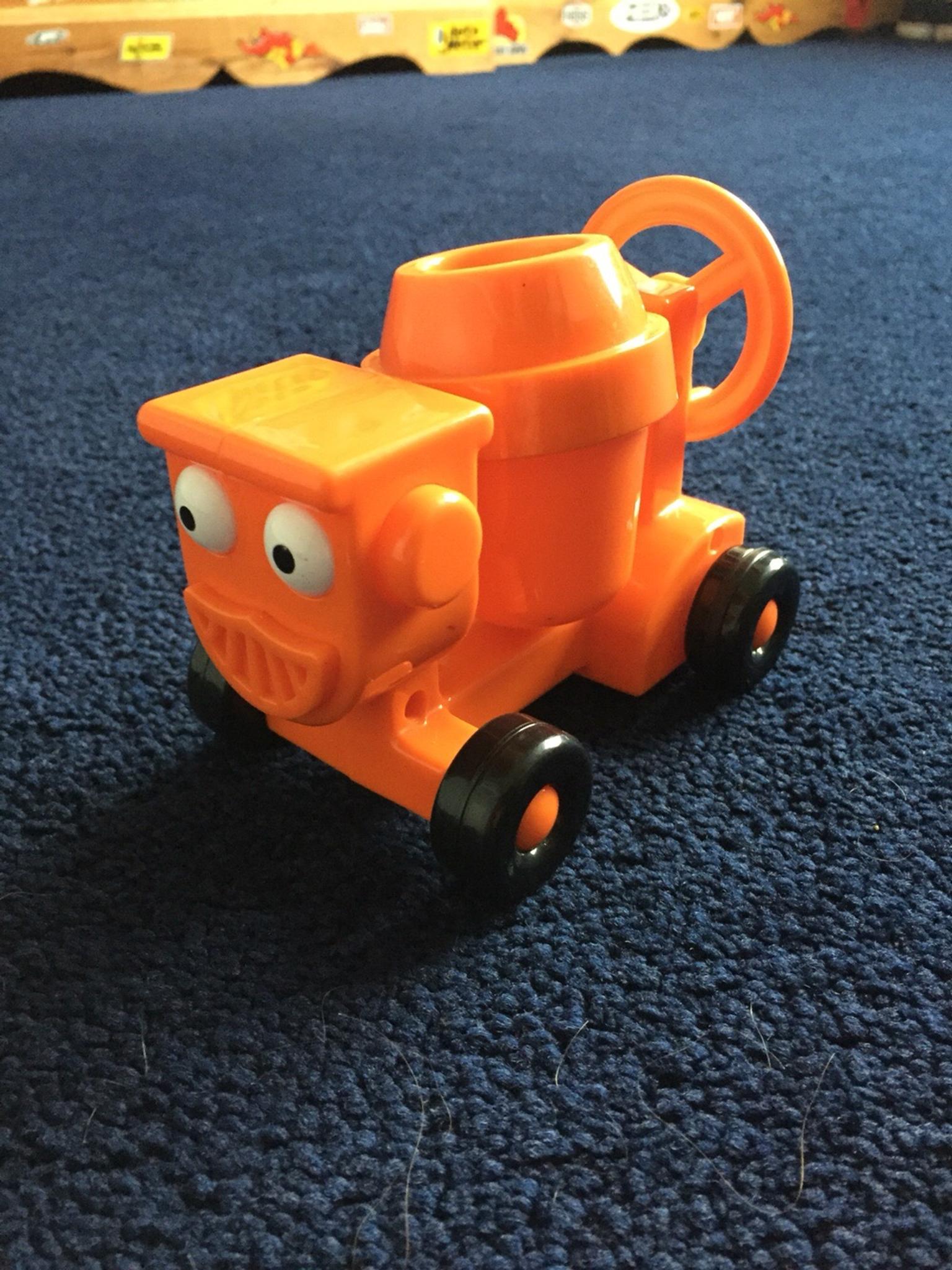 Bob the builder small 'dizzy ' toy in IG2 Ilford for £1.00 for sale