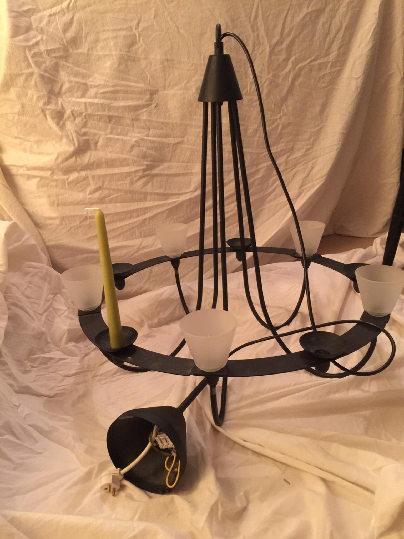 ljuskrona med lampa Taklampa Ljuskrona In 12242 Stockholm For Sek 50.00 For Sale | Shpock