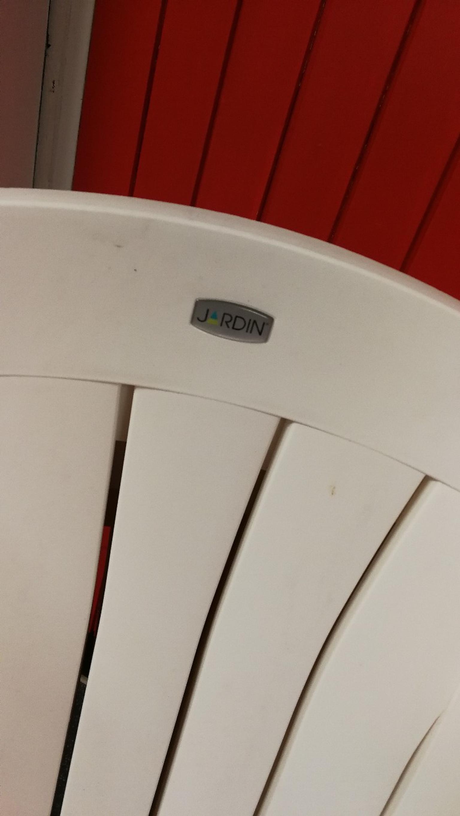 vita plaststolar Vita Stabila Stolar I Hårdplast, Stol In 19149 Sollentuna Kommun For Sek 400.00 For Sale | Shpock