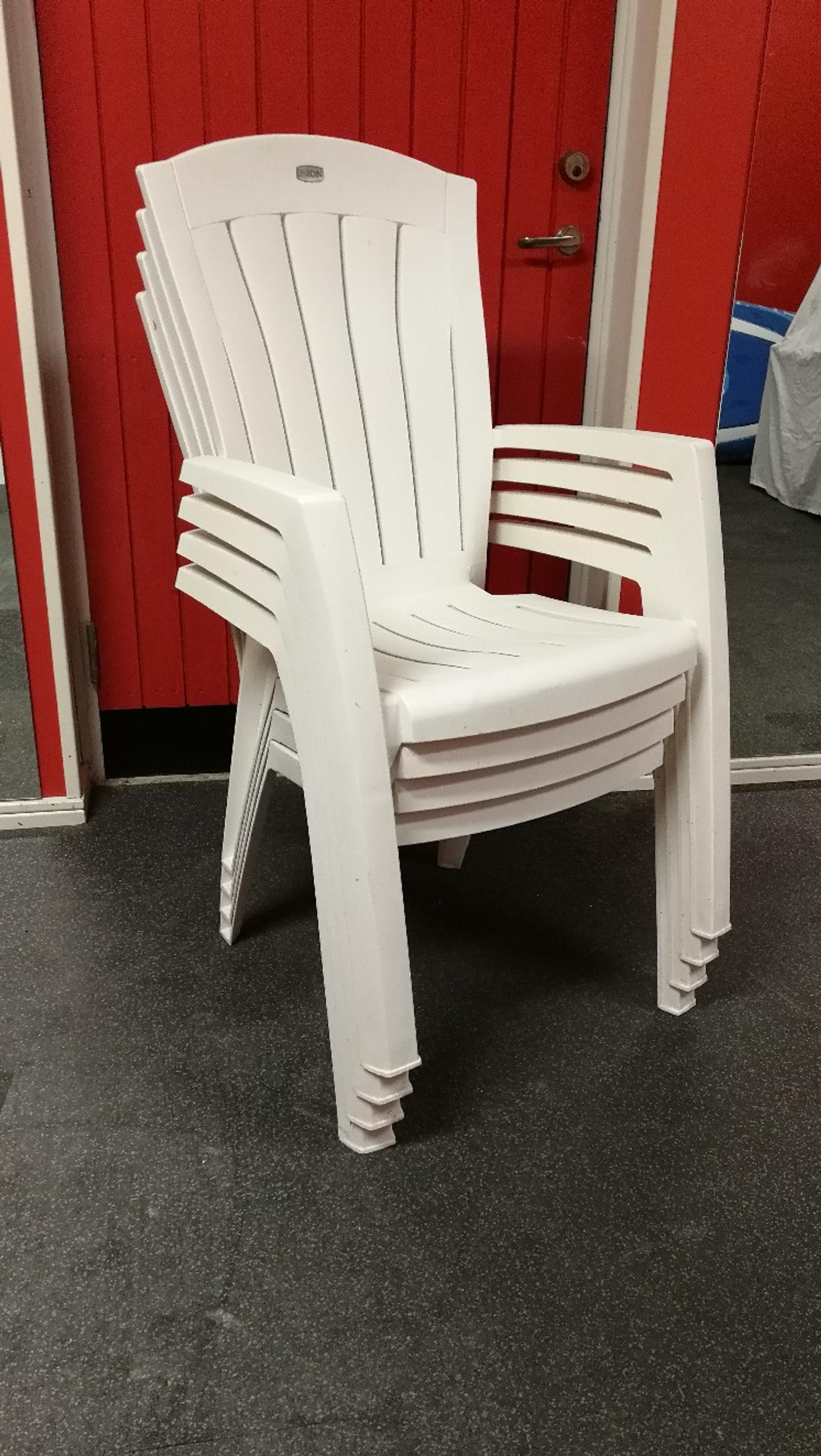 vita plaststolar Vita Stabila Stolar I Hårdplast, Stol In 19149 Sollentuna Kommun For Sek 400.00 For Sale | Shpock