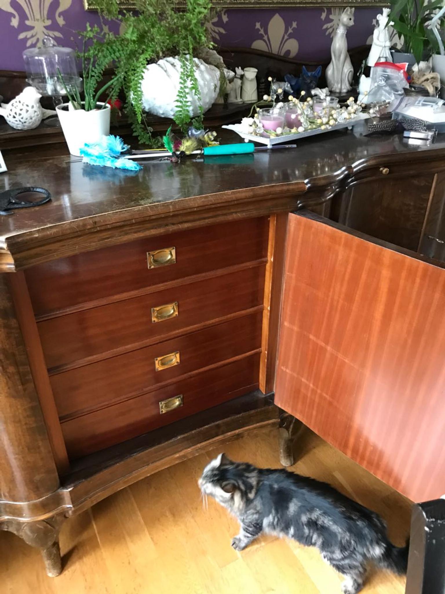 Anrichte Schrank 100 Jahre alt in 81549 München for €100.00 for sale