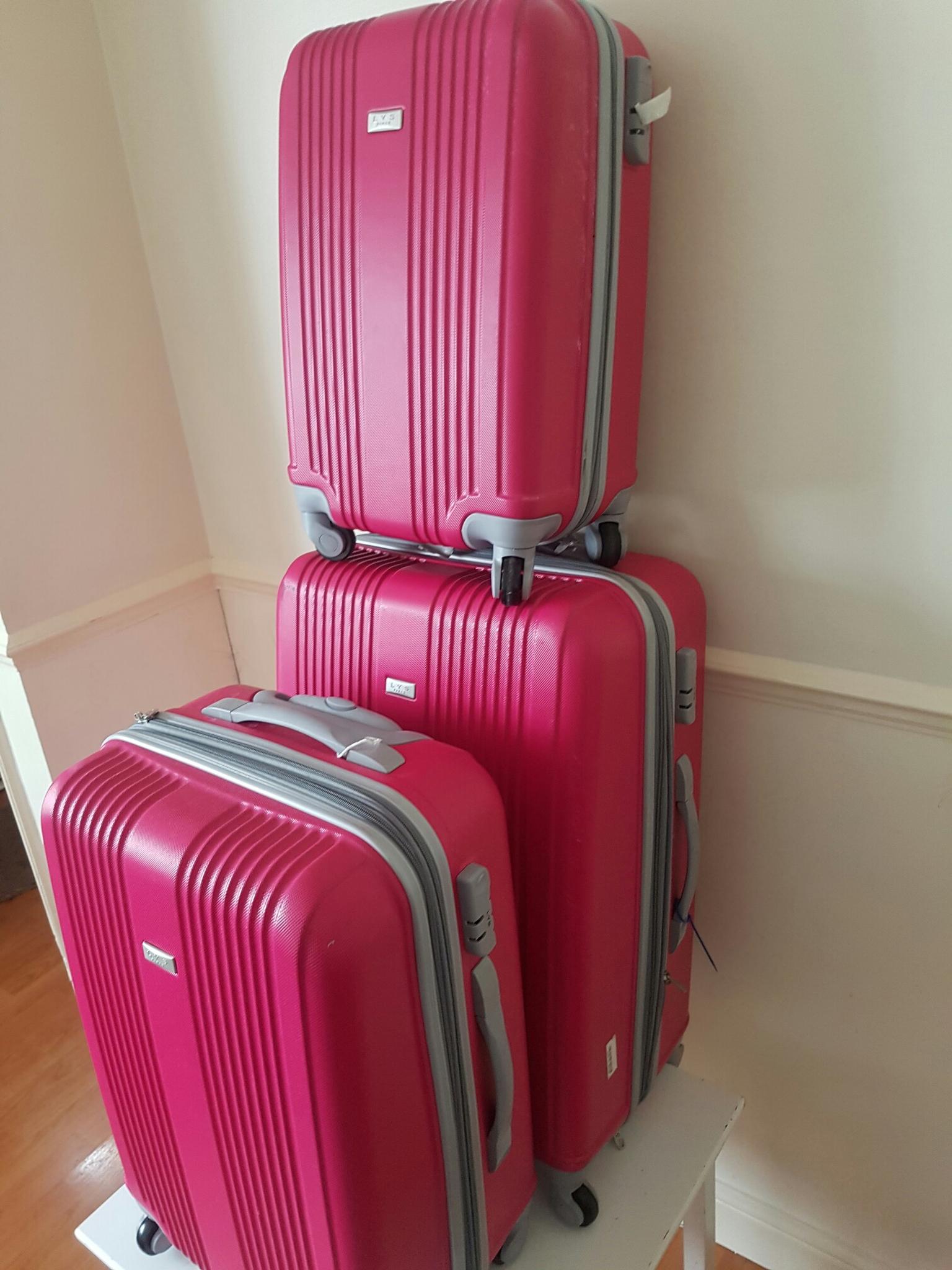 LYS PARIS 3 PIECE SUITCASE in W1J Westminster für £ 63,00 zum Verkauf