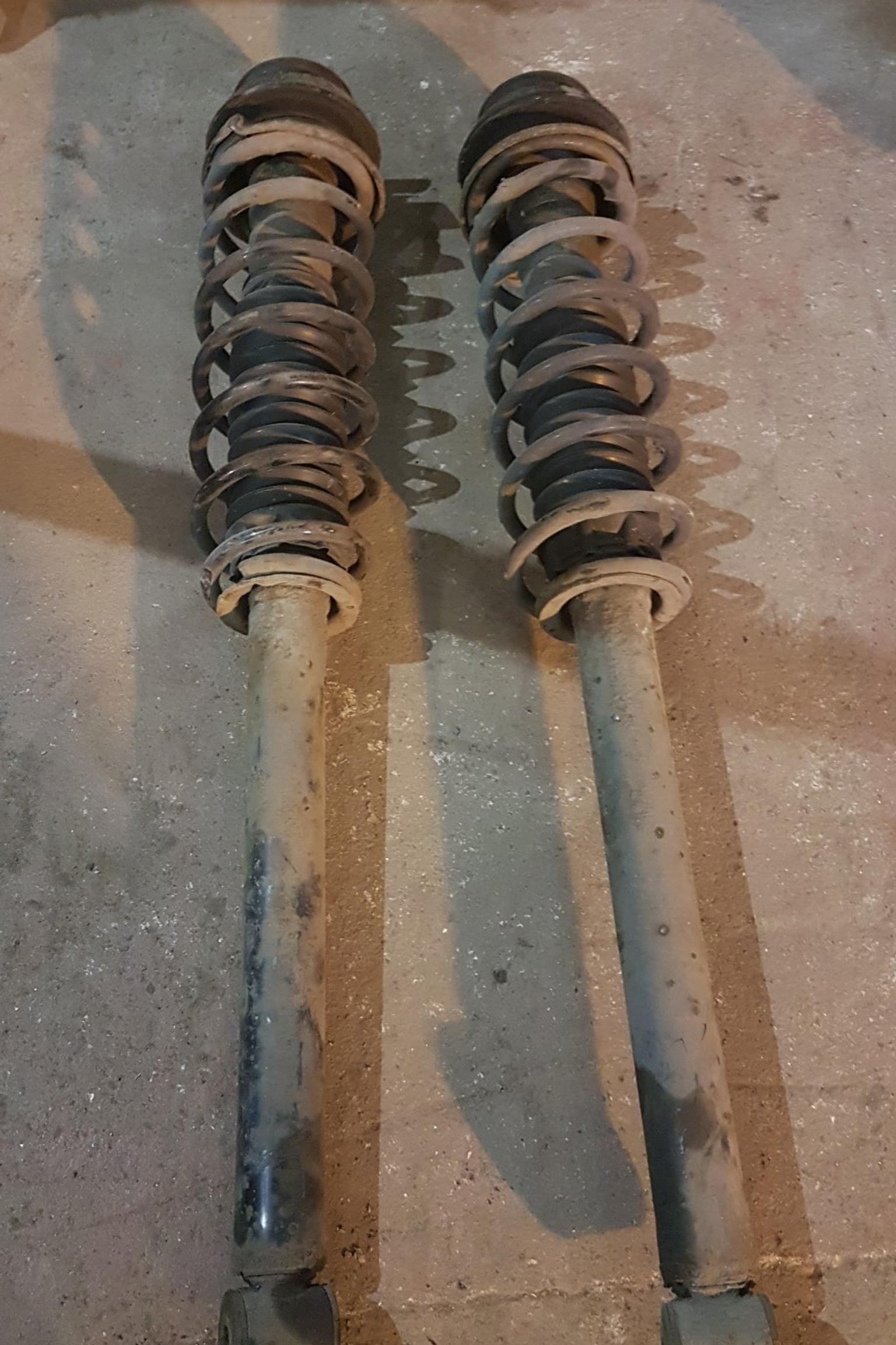 Ford KA 52 plate rear suspension units in S62 Rotherham für £ 35,00 zum