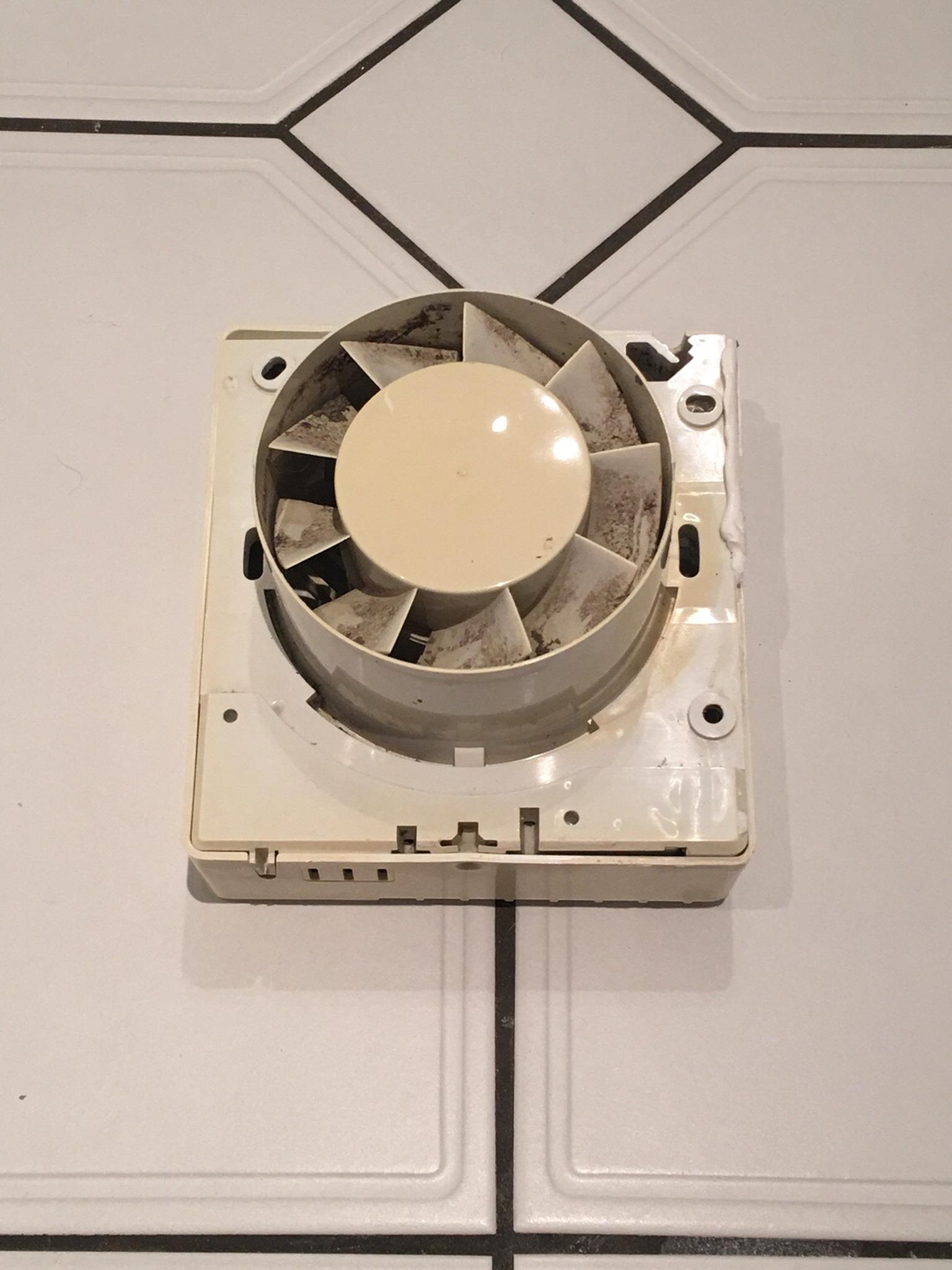 Greenwood Airvac AX100B Extractor Fan in WV14 Dudley for £7.50 for