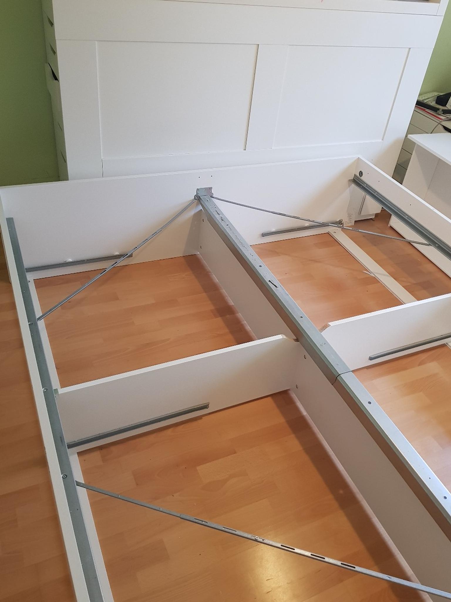 Ikea Brimnes Bett mit kopfteil. gr 180x200 in 85737 Ismaning für 125,00