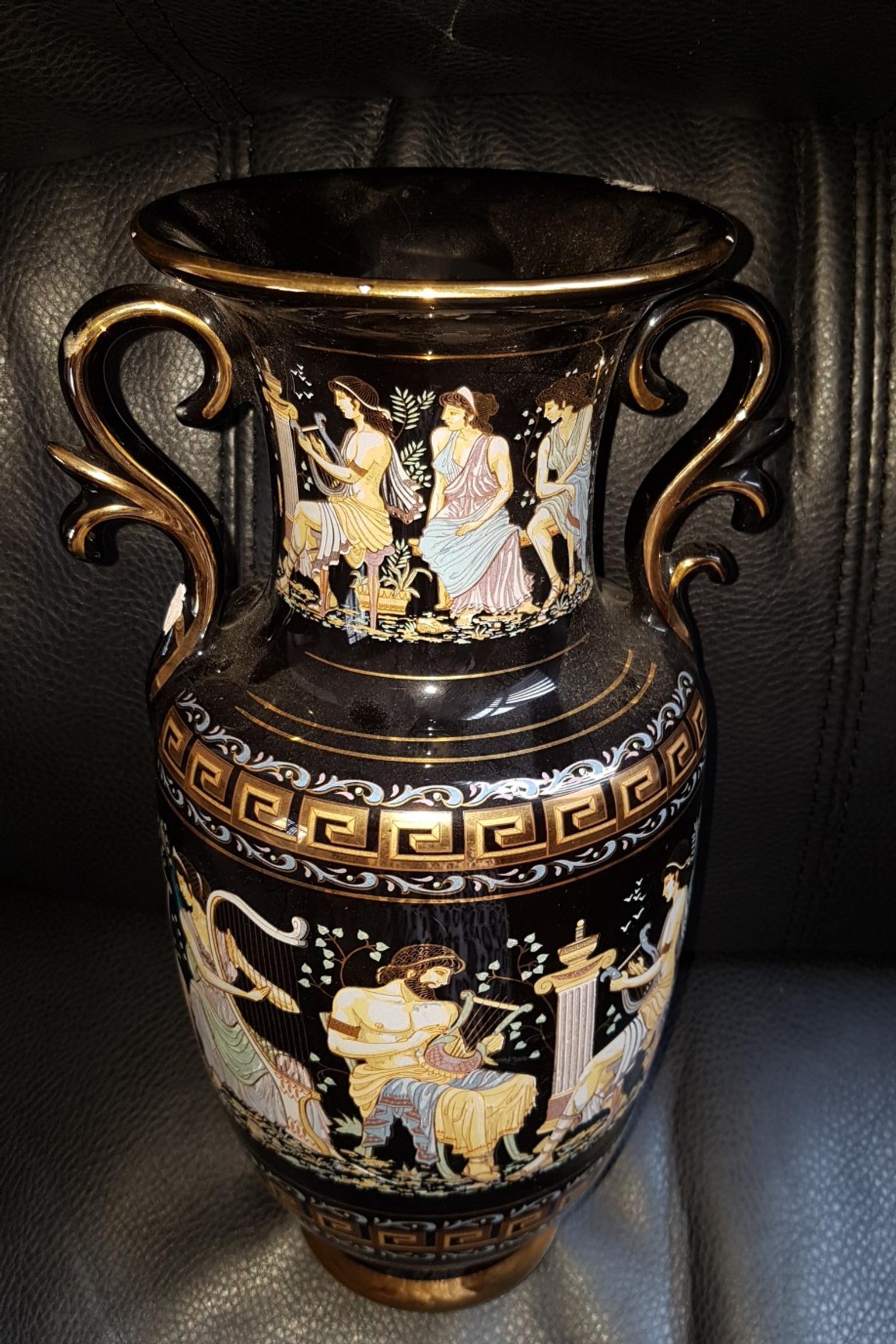 24k gold fakiolas vase in Trafford for £30.00 for sale Shpock