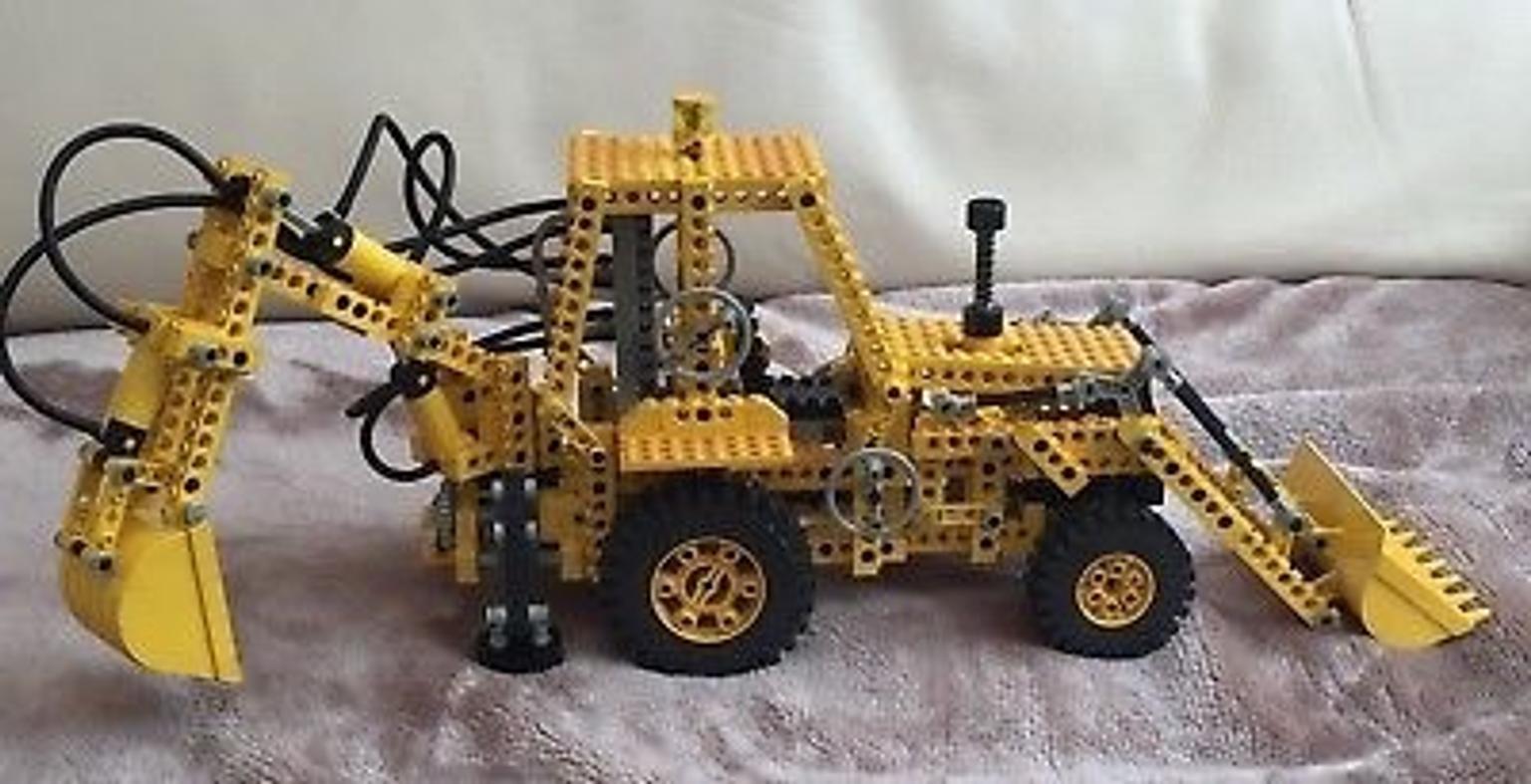 Lego Technic Set 8862 JCB (Backhoe) Complete in Arborfield Green for £