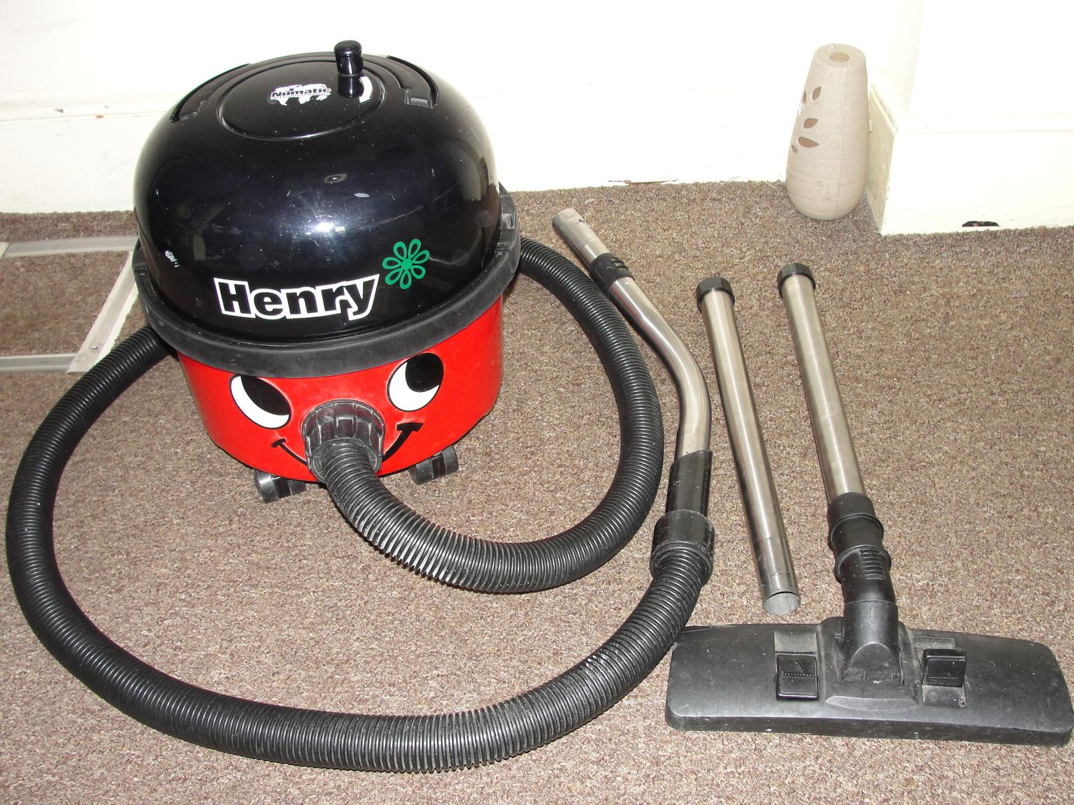 Henry Hoover (HVR 200A) 2speed 1200W in E10 London für 55,00 £ zum