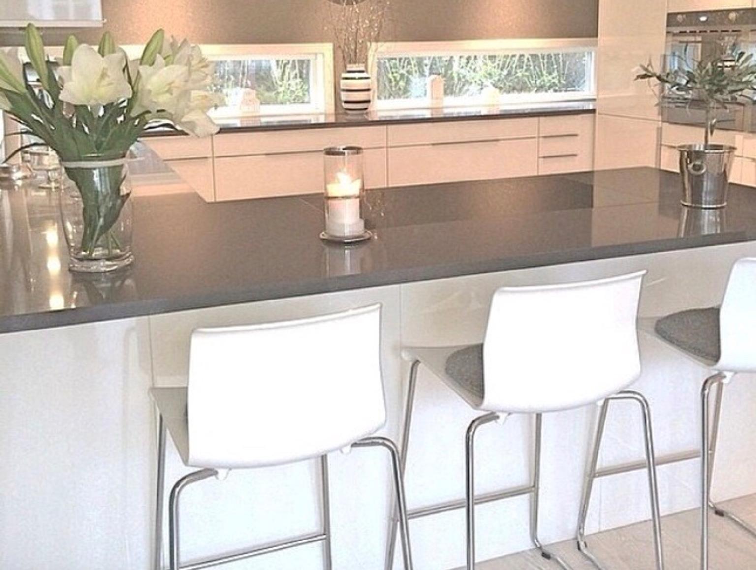 vita barstolar 3 Vita Barstolar In 111 23 Stockholm For Sek 650.00 For Sale | Shpock