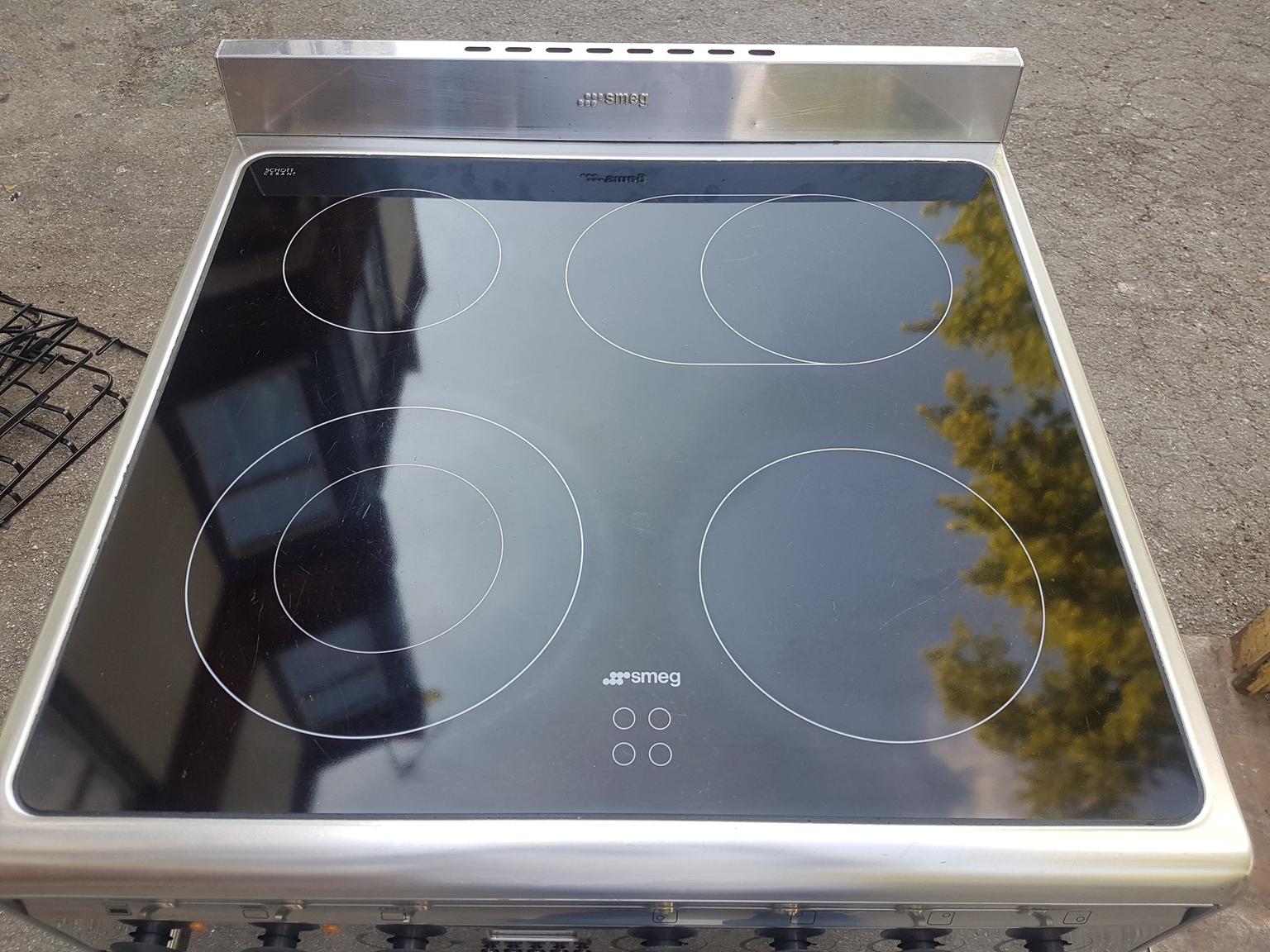 SMEG SPA 42016 60cm CERAMIC ELECTRIC COOKER ( in B27 Birmingham für £