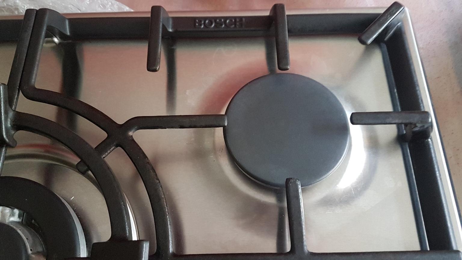 Bosch 5 Ring Gas Hob with Wok Burner in SE18 Greenwich for £120.00 for