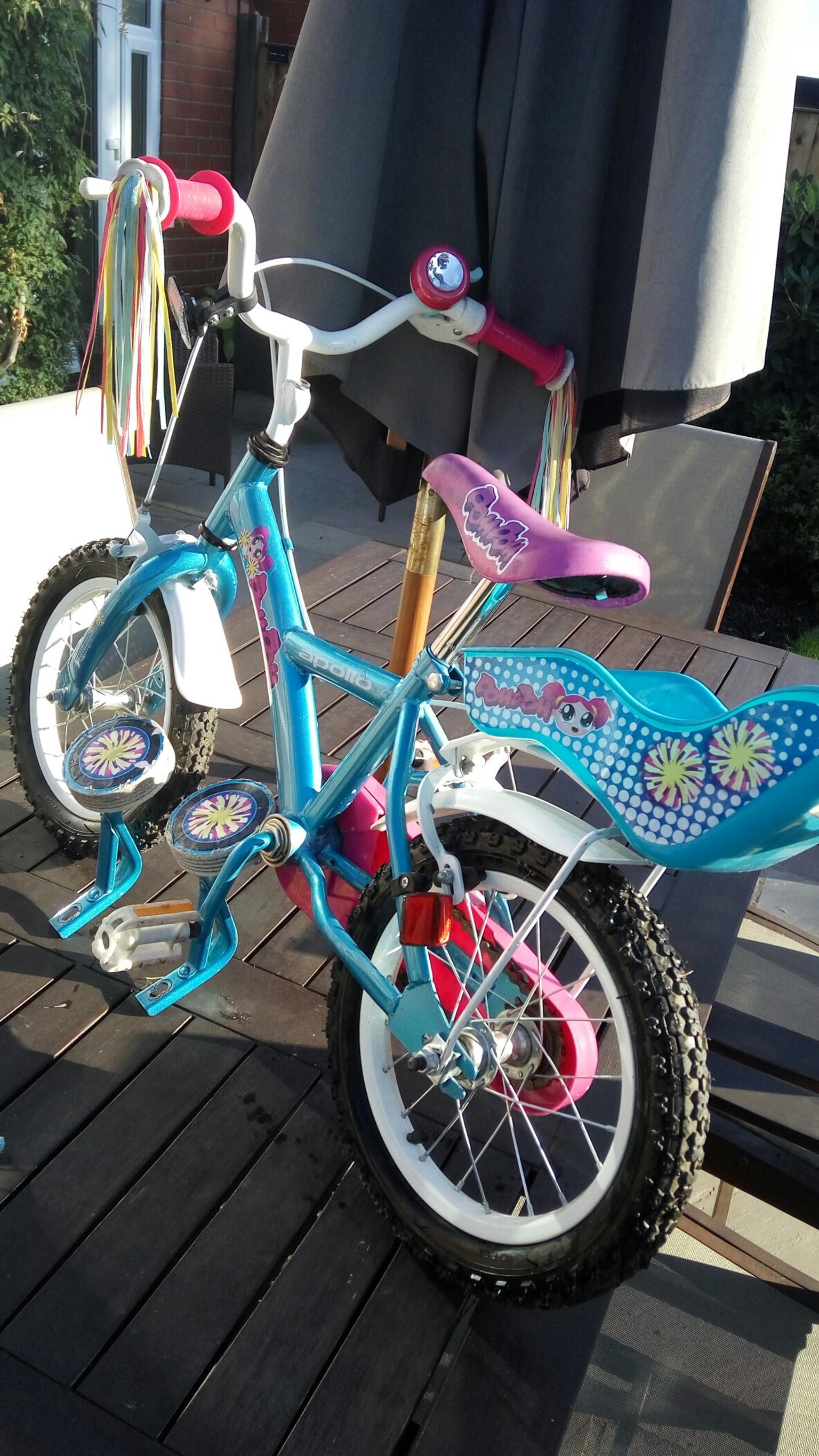 Kids halfords pom pom bike . Used in Wigan für 20,00 £ zum Verkauf