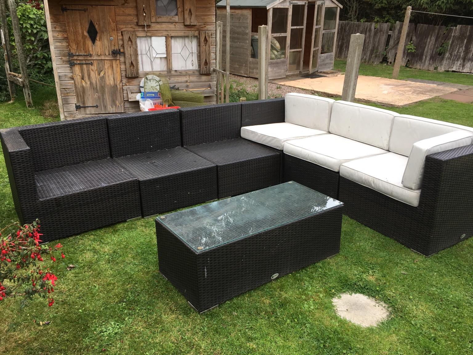 Oakita Rattan Garden Furniture set in B69 Sandwell für £ 40,00 zum