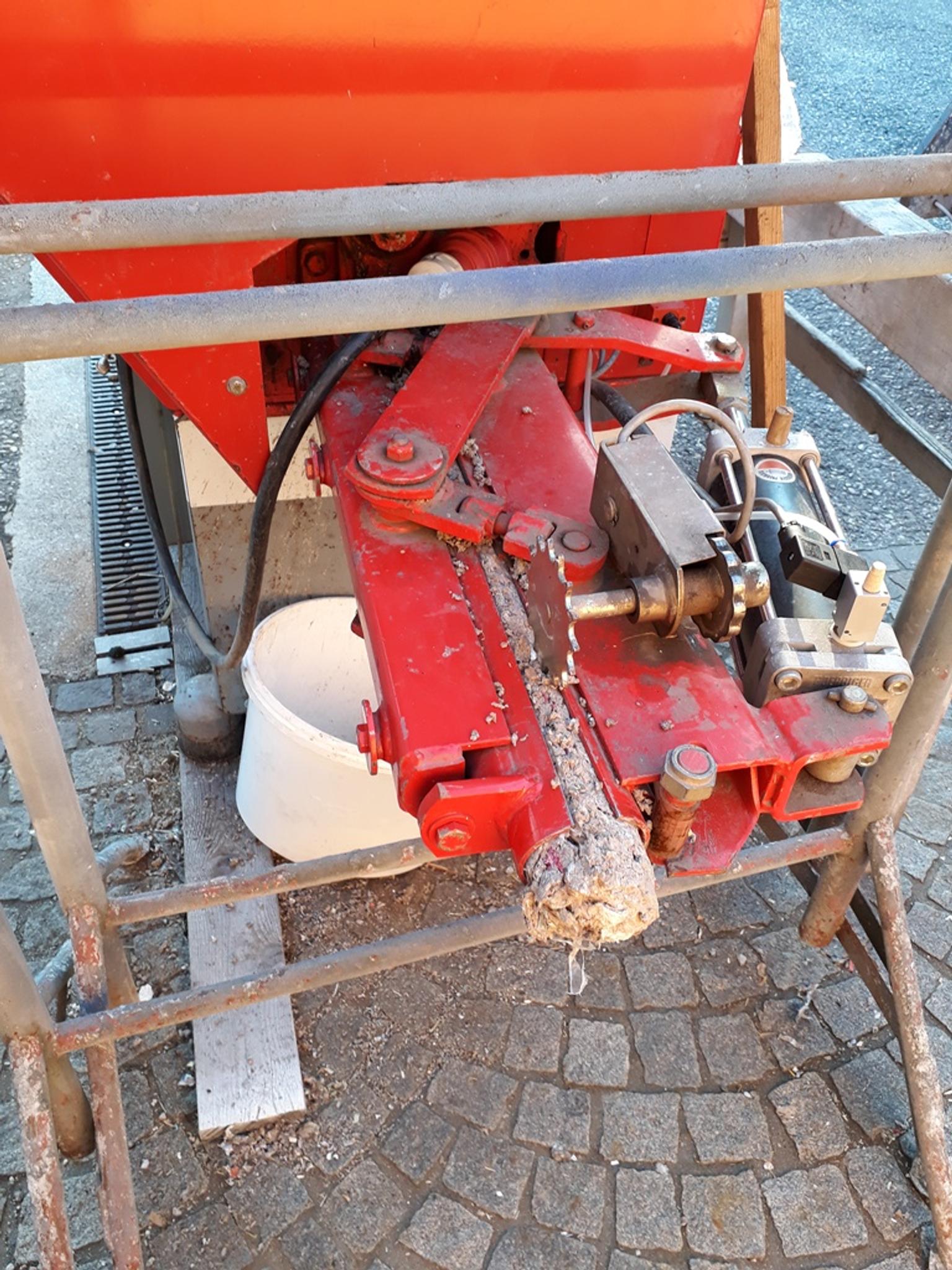Pöttinger Multibrik Brikettpresse MB 065 in 4653 Eberstalzell for €