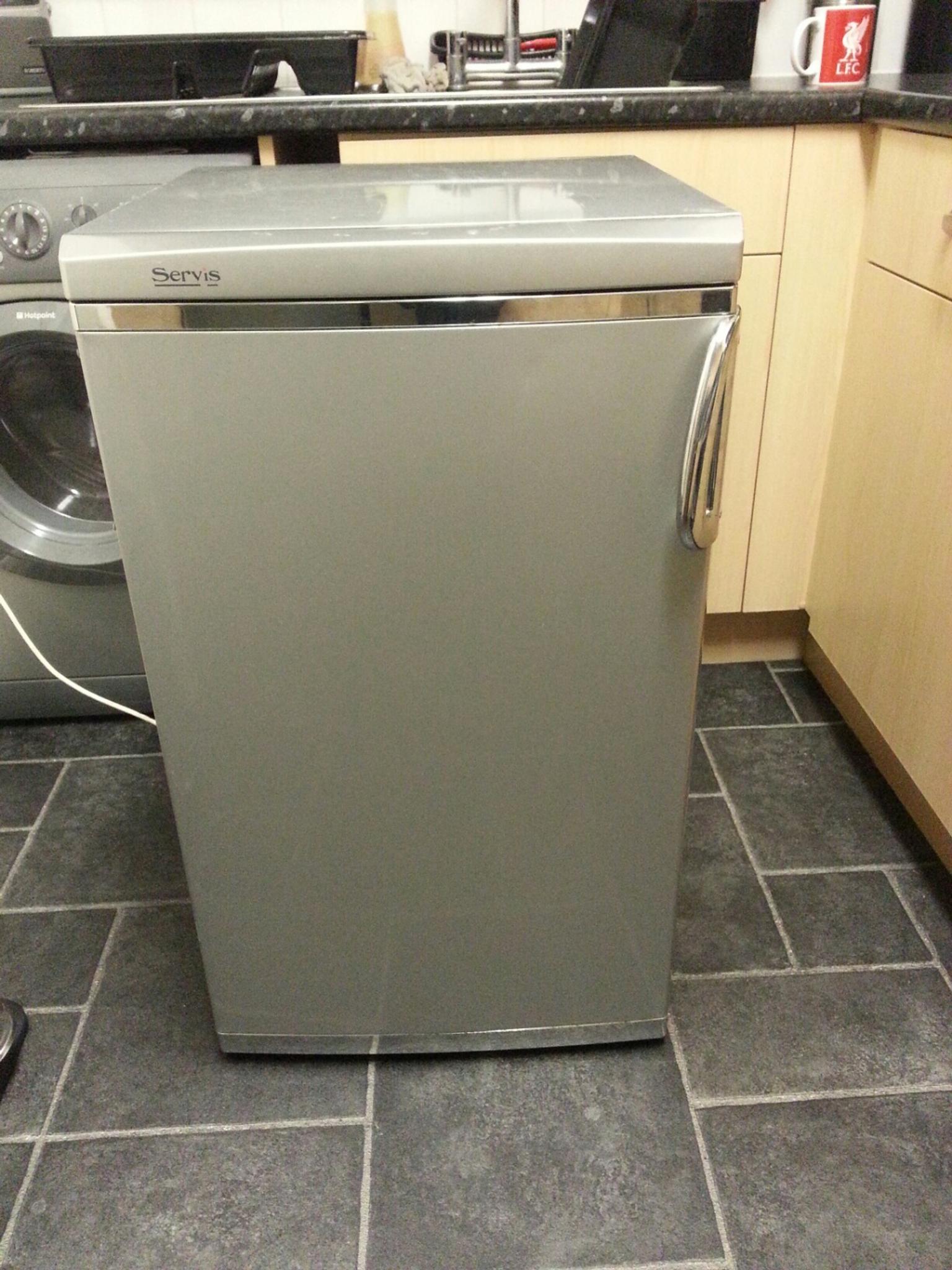 Servis silver under counter fridge in East Staffordshire for £25.00 for