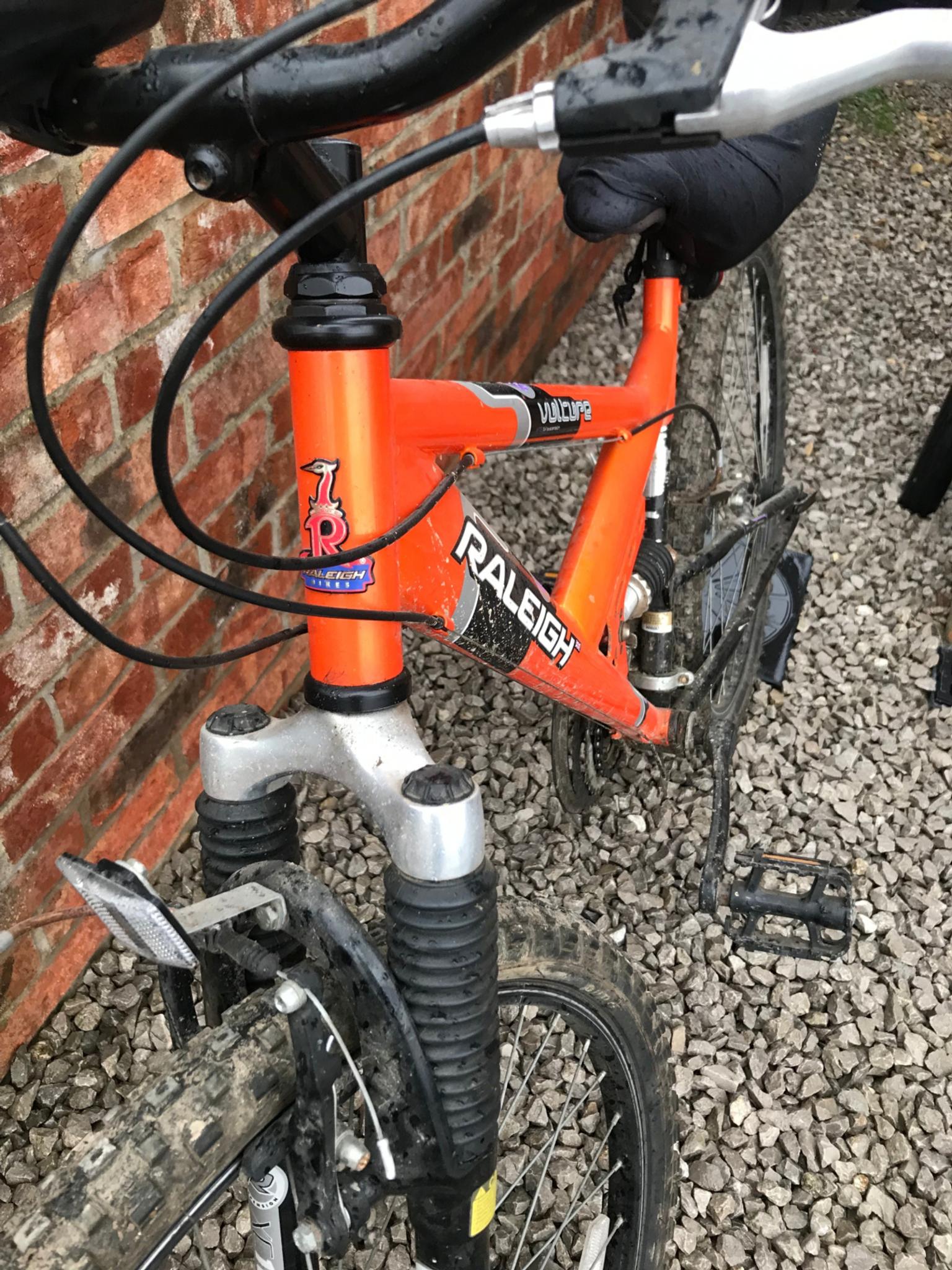 Raleigh Vulture Full Suspension MountainBike in S30 Rotherham for £50.00 for sale Shpock