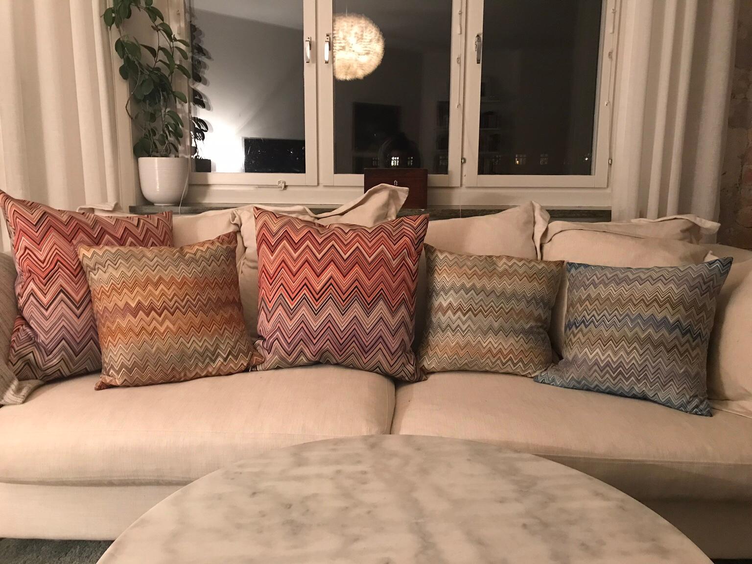 stora kuddar 70x70 Missoni - Stora Och Små Kuddar In 12633 Stockholm Für 300,00 Sek Zum Verkauf | Shpock De
