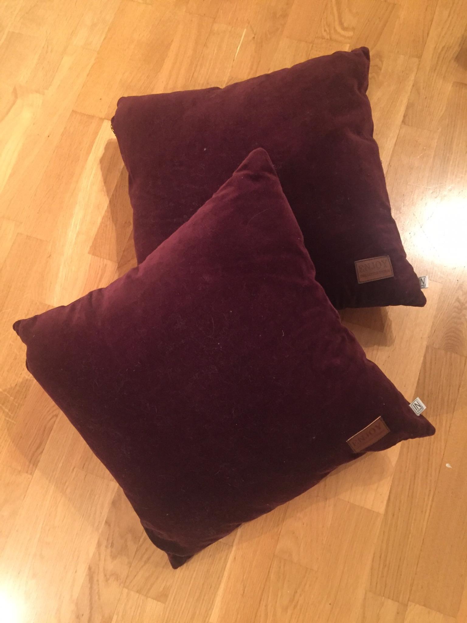 vinröda kuddar Kuddar In 21224 Malmö For Sek 40.00 For Sale | Shpock