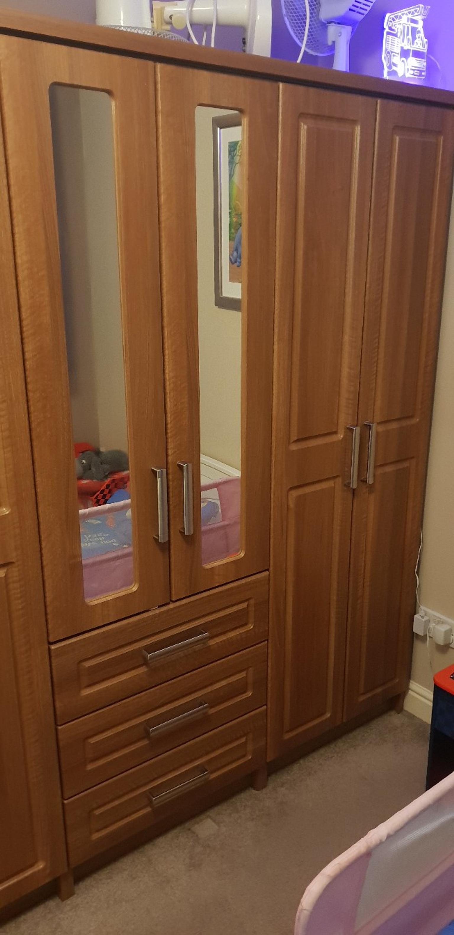 Starplan freestanding wardrobe combination in Wigan for £250.00 for