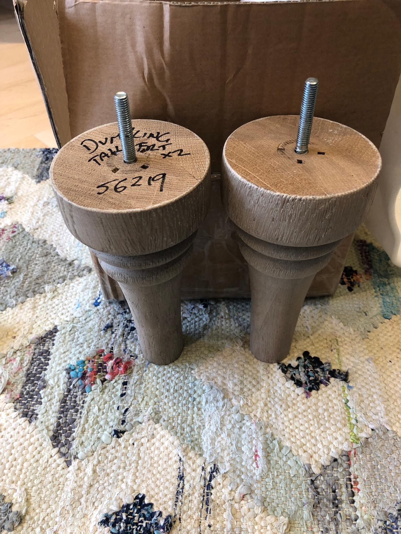 LOAF SOFA tall legs only in SW16 Wandsworth für £ 80,00 zum Verkauf