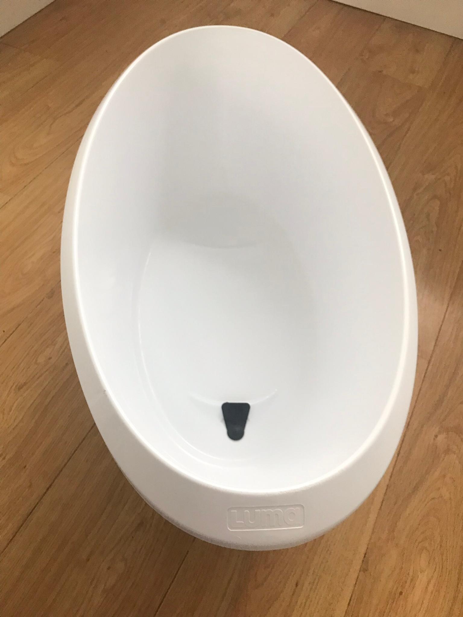 LUMA baby bathtub in TW16 London for free for sale Shpock