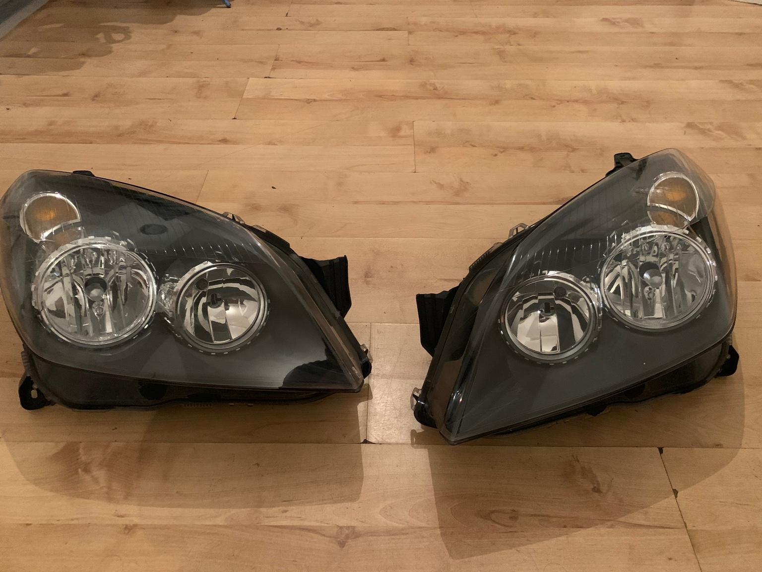 Vauxhall Astra H Headlights in NN4 Northampton for £30.00 for sale Shpock