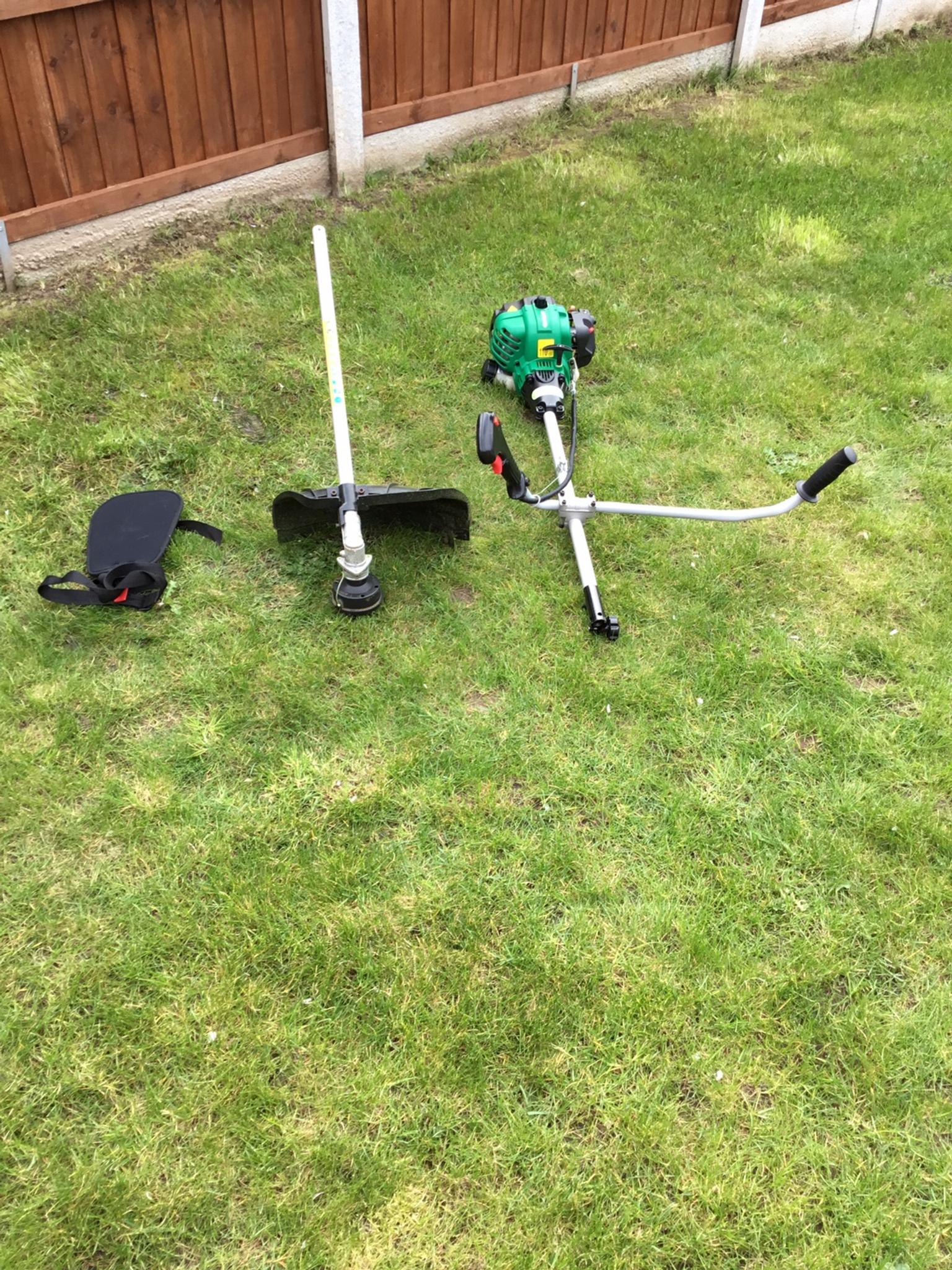 Qualcast petrol strimmer in WV14 Wolverhampton for £40.00 for sale Shpock