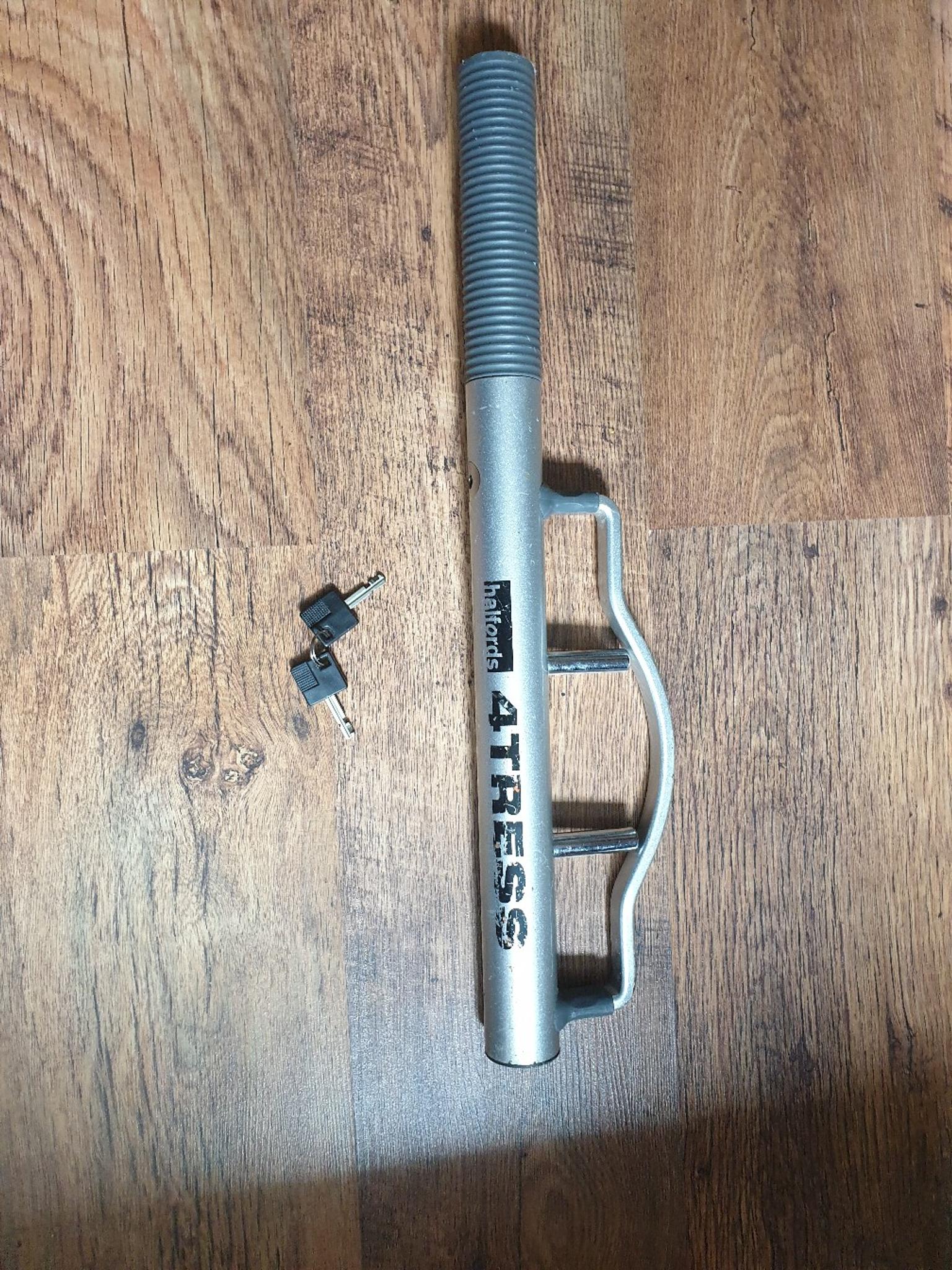 halfords 4tress steering wheel lock in DY8 Dudley für 25,00 £ zum
