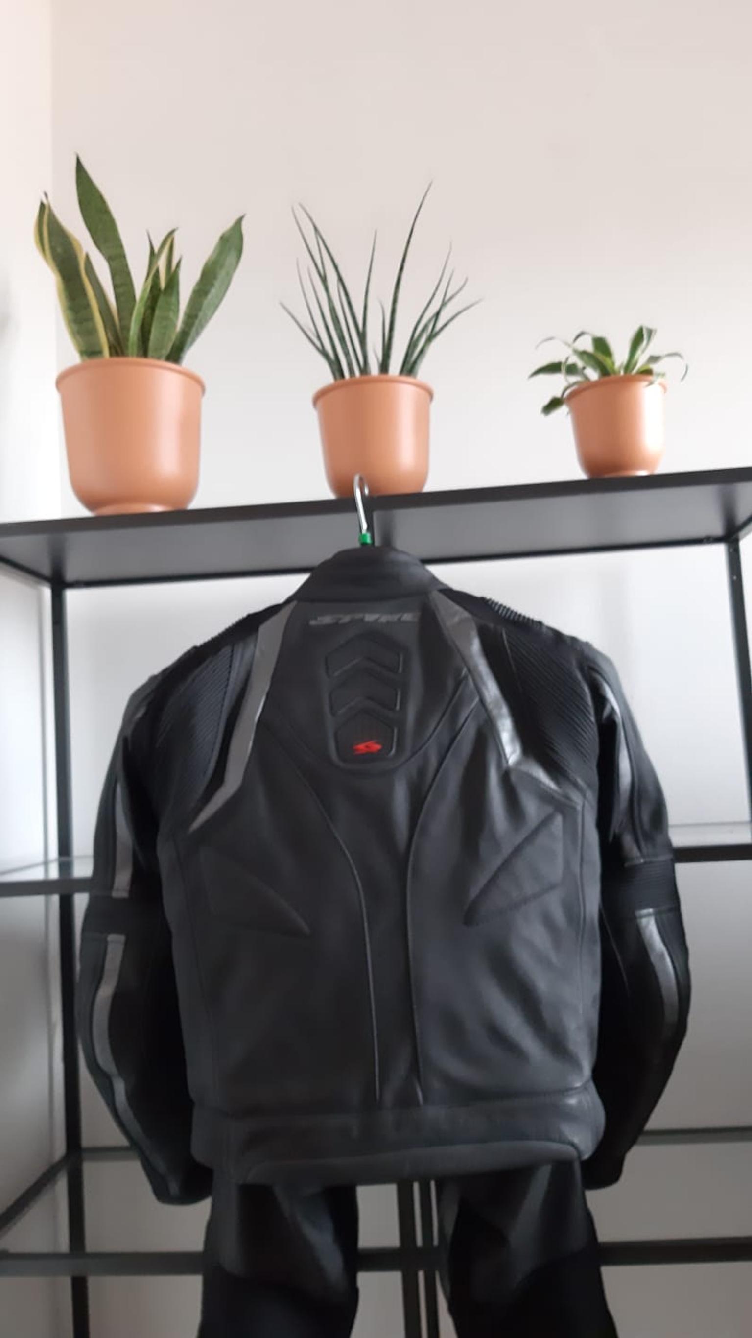 Tuta Moto Pelle Nera in 20100 Milan for €300.00 for sale