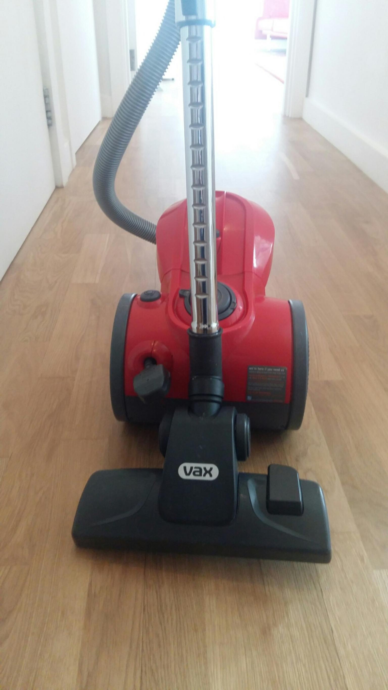 Vax Bagless cylinder vacuum cleaner in M50 Salford for £10.00 for sale