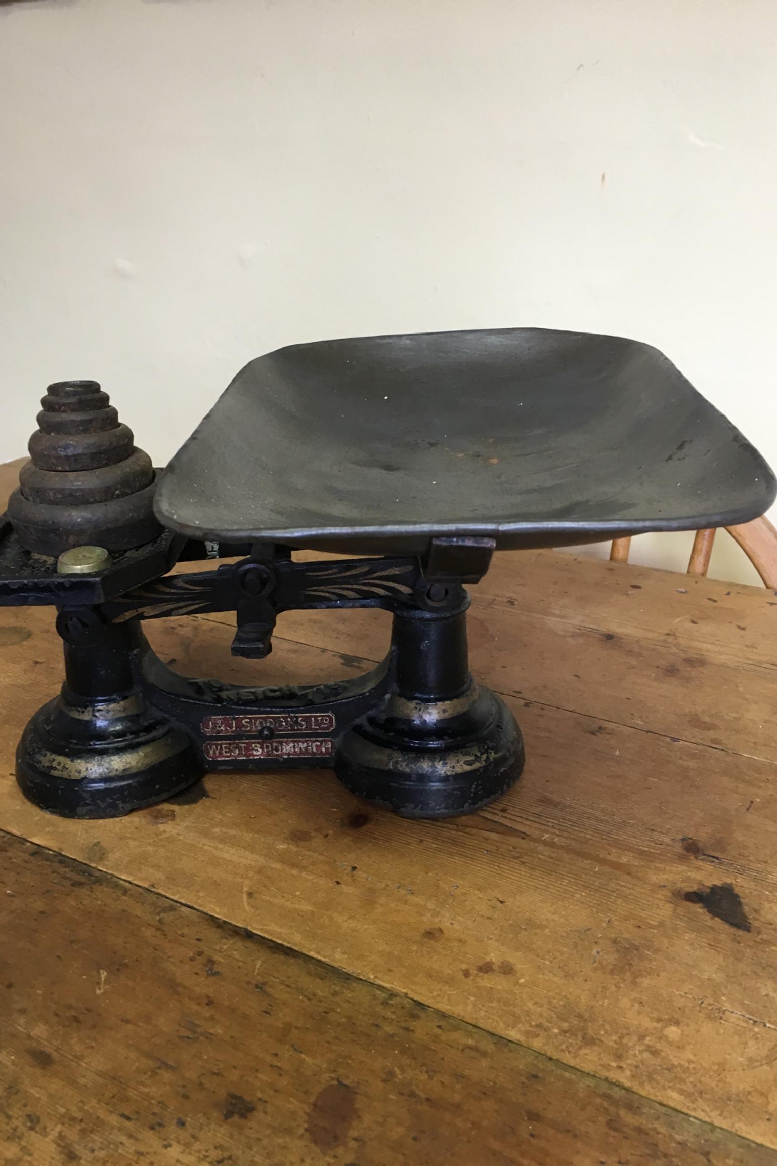 J&J SIDDONS VINTAGE WEIGHING SCALES in WS1 Walsall for £20.00 for sale