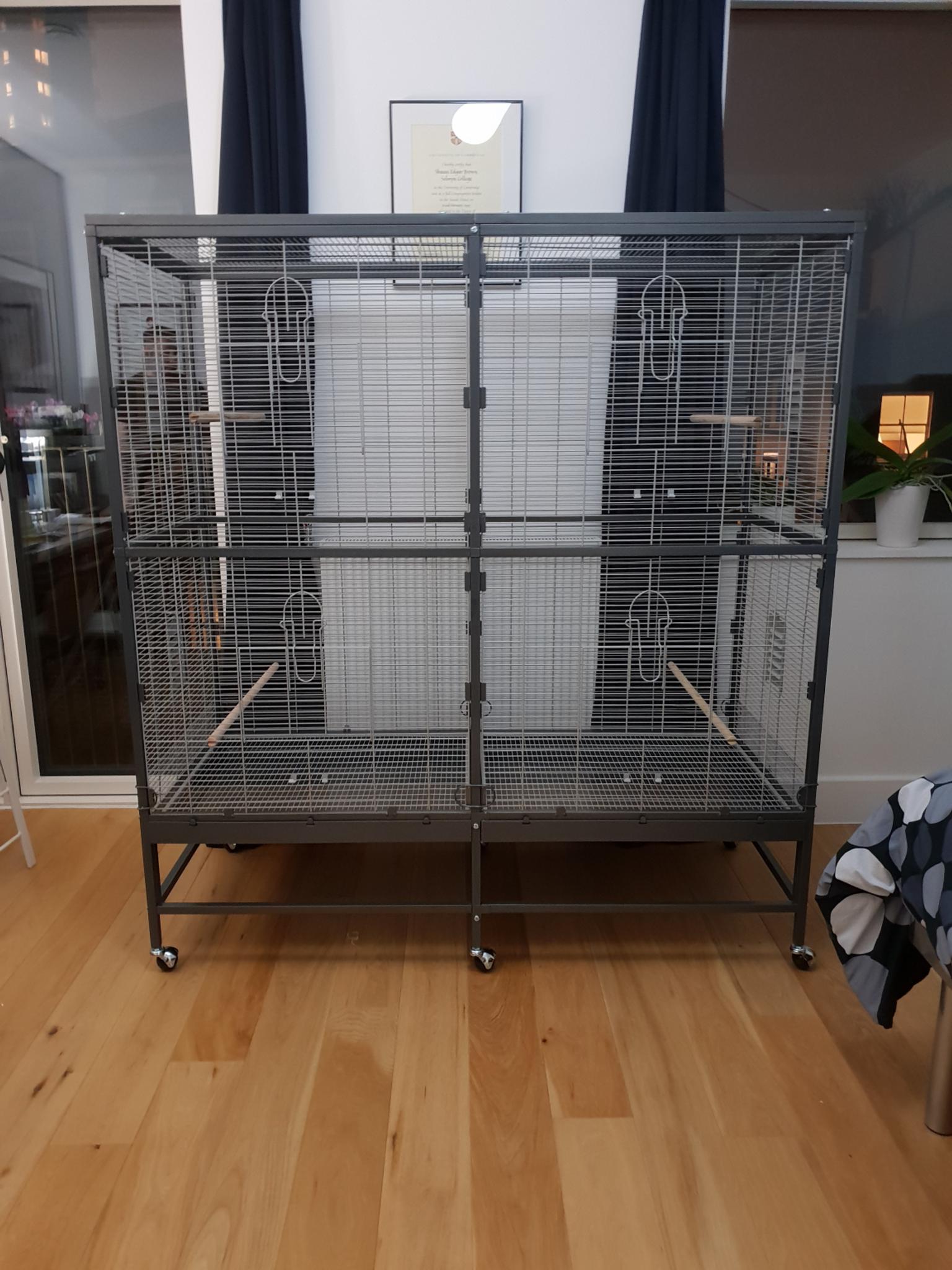 Luxury Paradiso Indoor Aviary Bird Cage in E8 London for £120.00 for