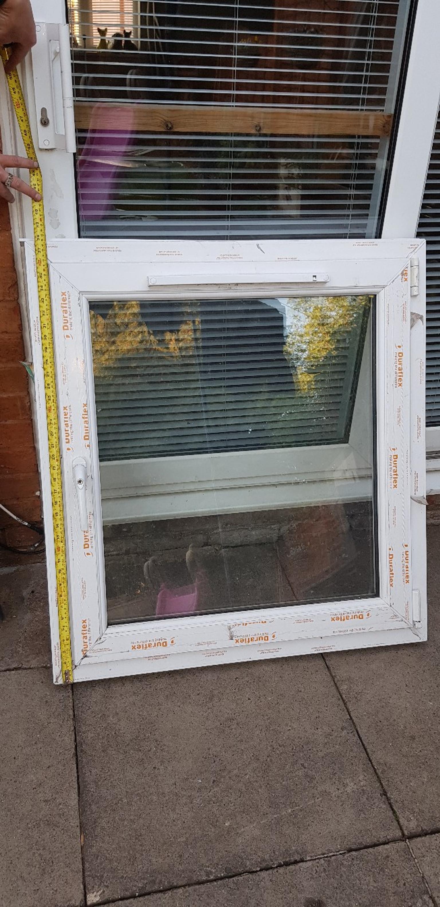 upvc double opening fire escape windows in B34 Birmingham für 20,00