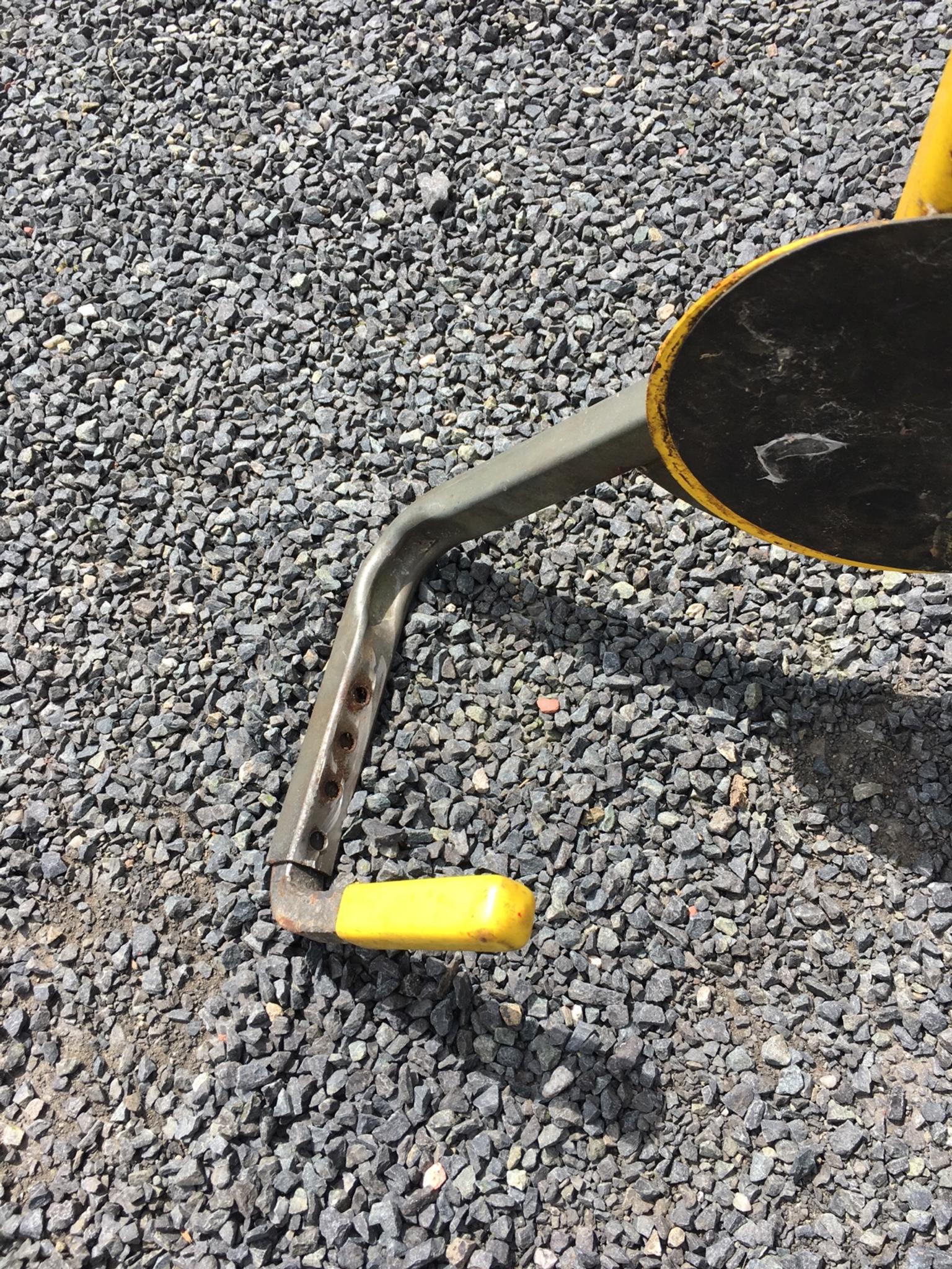 Caravan bulldog wheel lock in Lower Darwen for £5.00 for sale Shpock