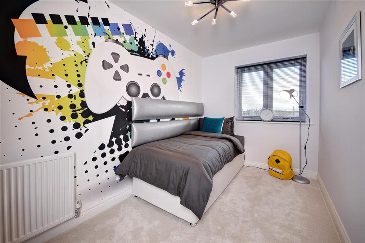 Ex Show home Luxury head board. Bed frame. in NE13 Tyne for £49.00 for