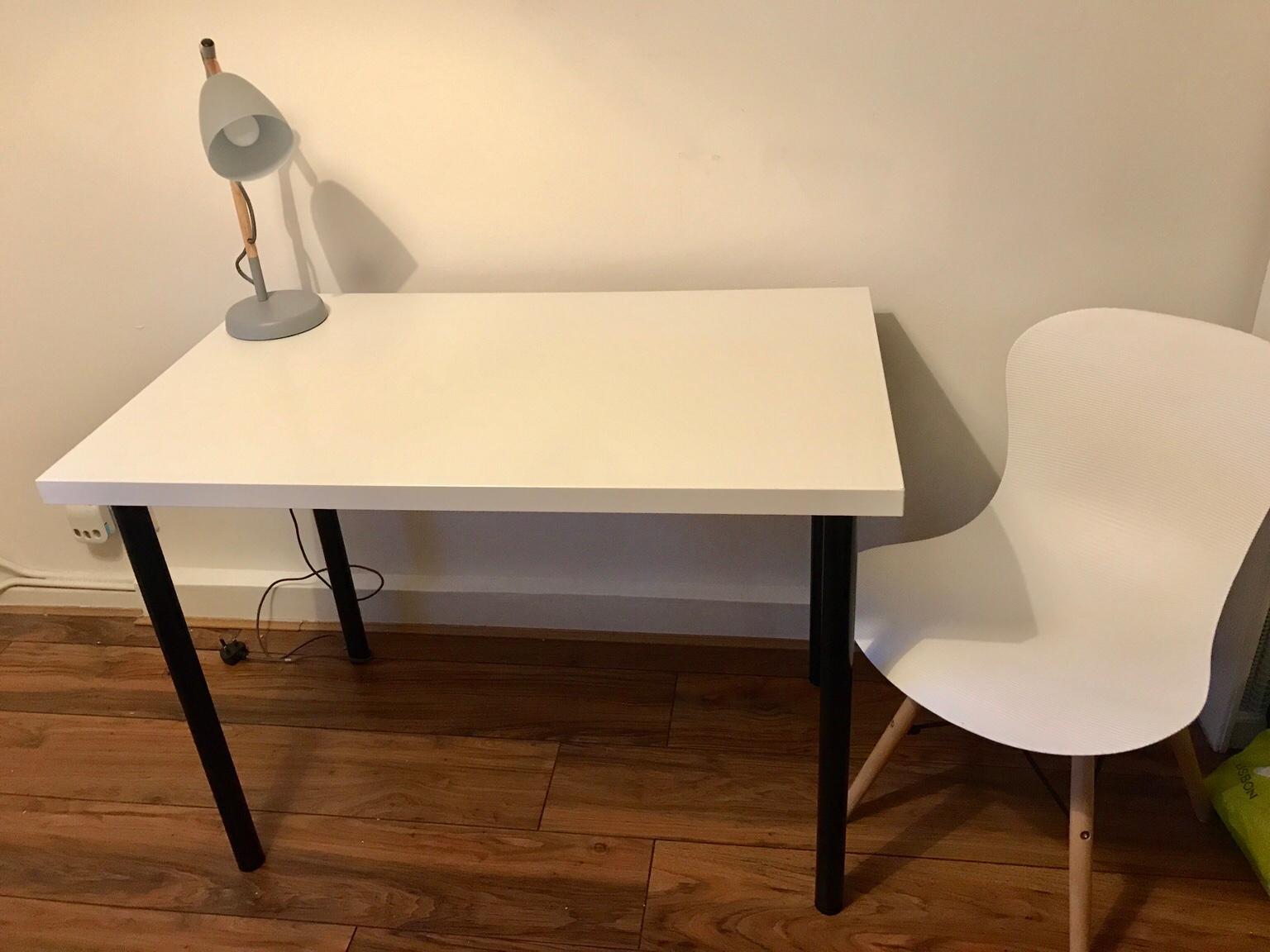 Ikea white/black desk table Linnmon / Adils in NW1 Camden für £ 10,00