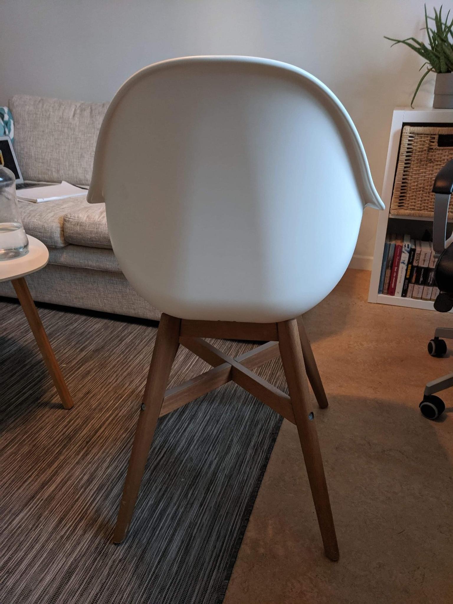 vit karmstol Vit Karmstol In 114 21 Stockholm For Sek 250.00 For Sale | Shpock