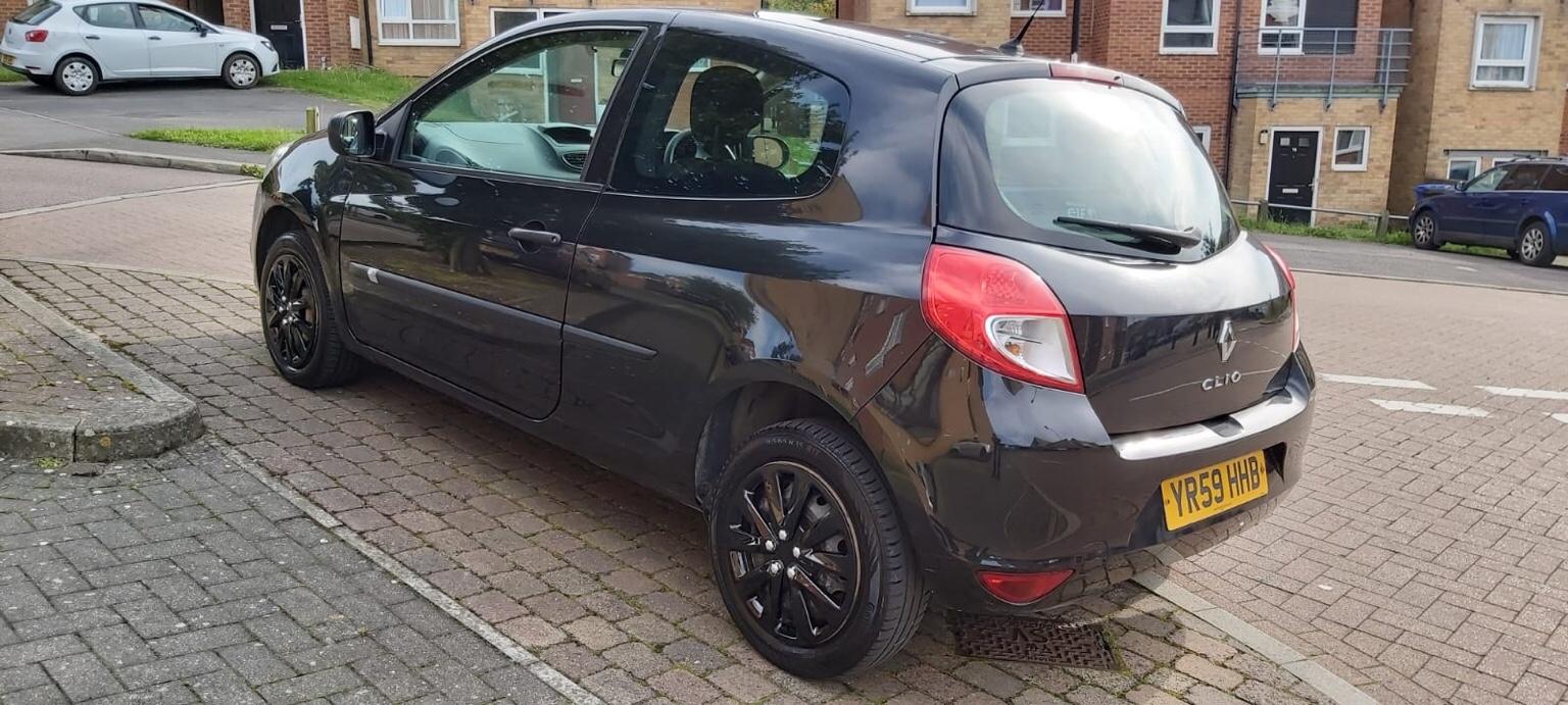 59plate Renault Clio 1.2 (ideal 1st car) in S2 Sheffield for £1,195.00