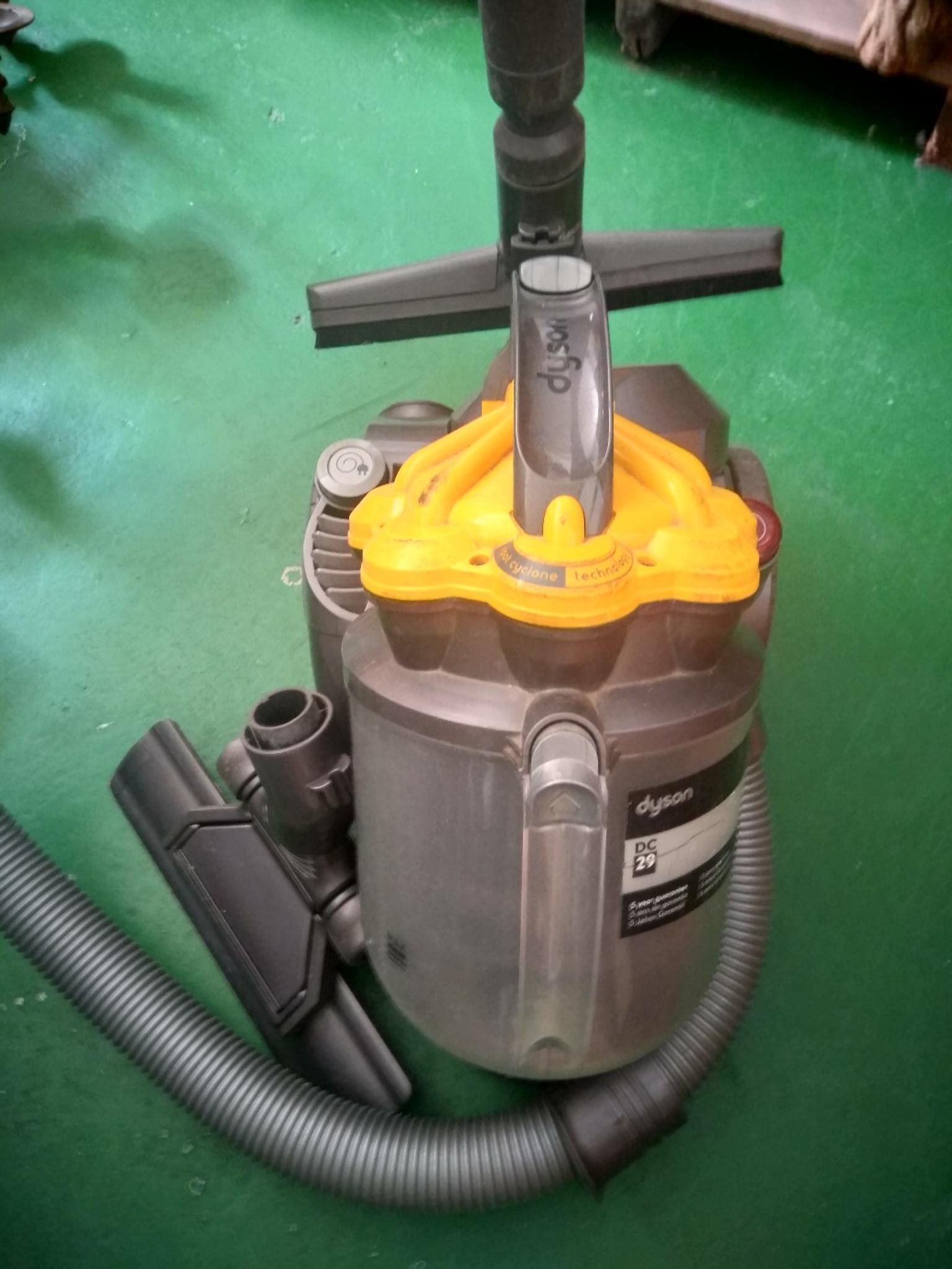 Dyson Staubsauger In 24791 Alt Duvenstedt Für € 80,00 Zum Verkauf | Shpock At