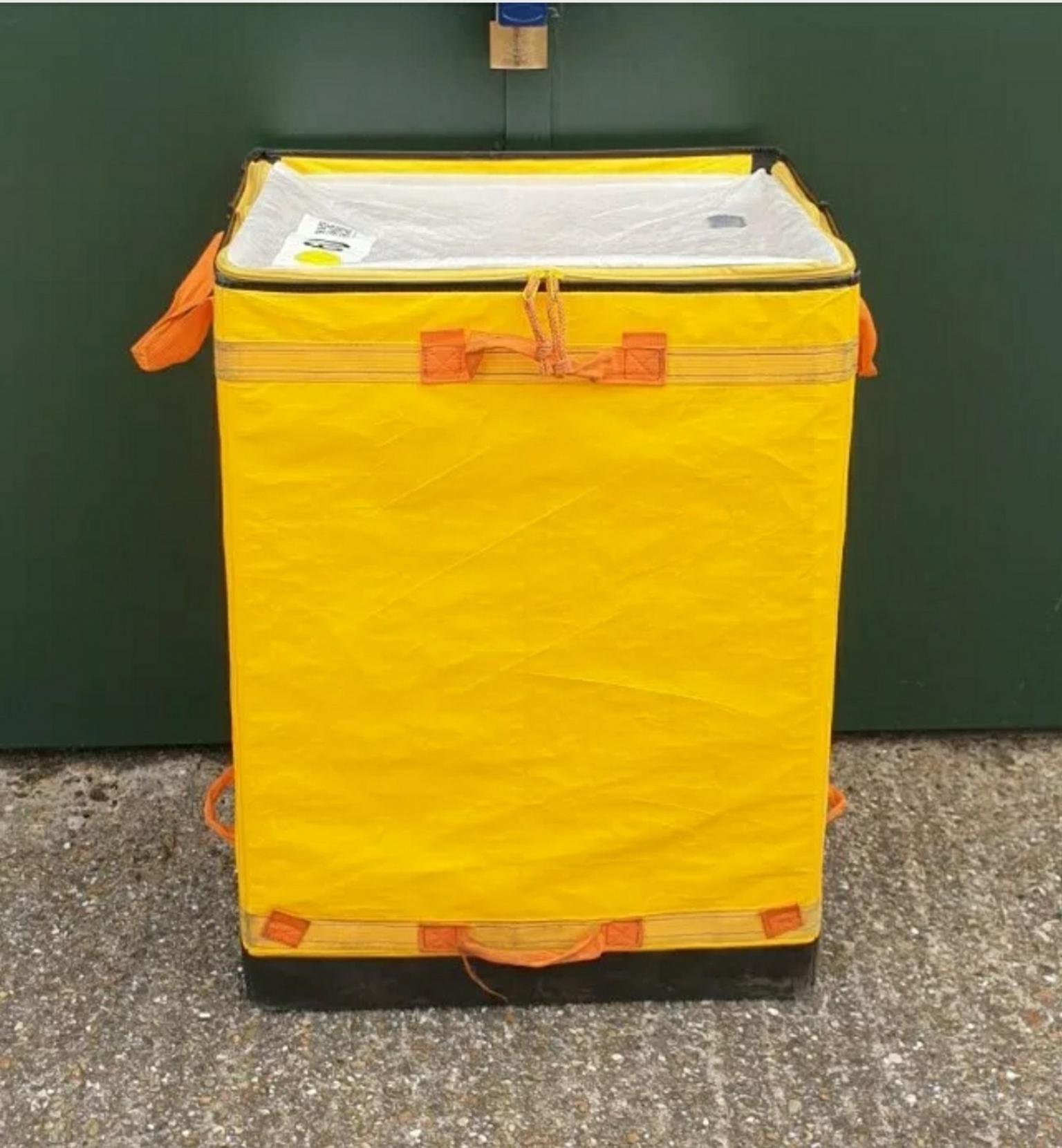 Courier Parcel Large Delivery Bag Transport in SE17 London for £20.00 for sale Shpock