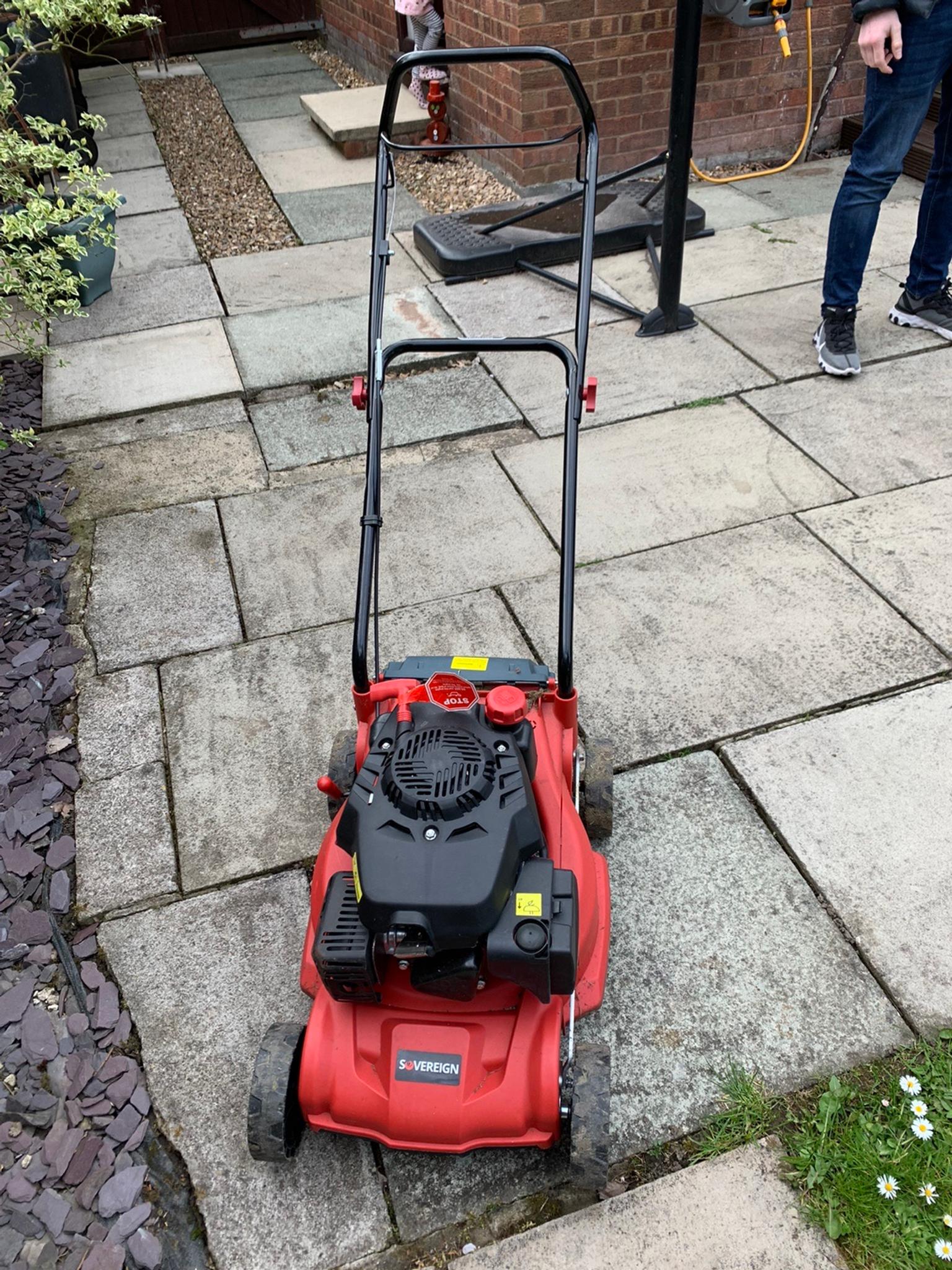 Sovereign electric lawnmower in WN3 Wigan for £30.00 for sale Shpock