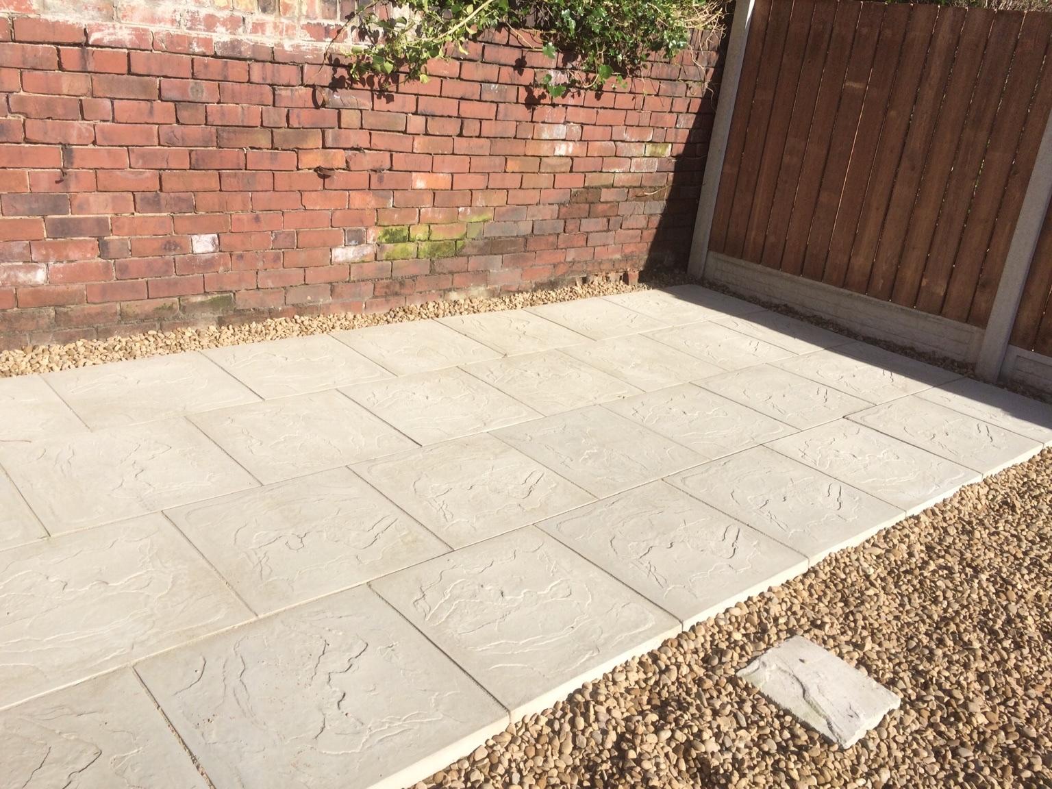 2x2 paving slabs in S63 Barnsley for £4.75 for sale Shpock