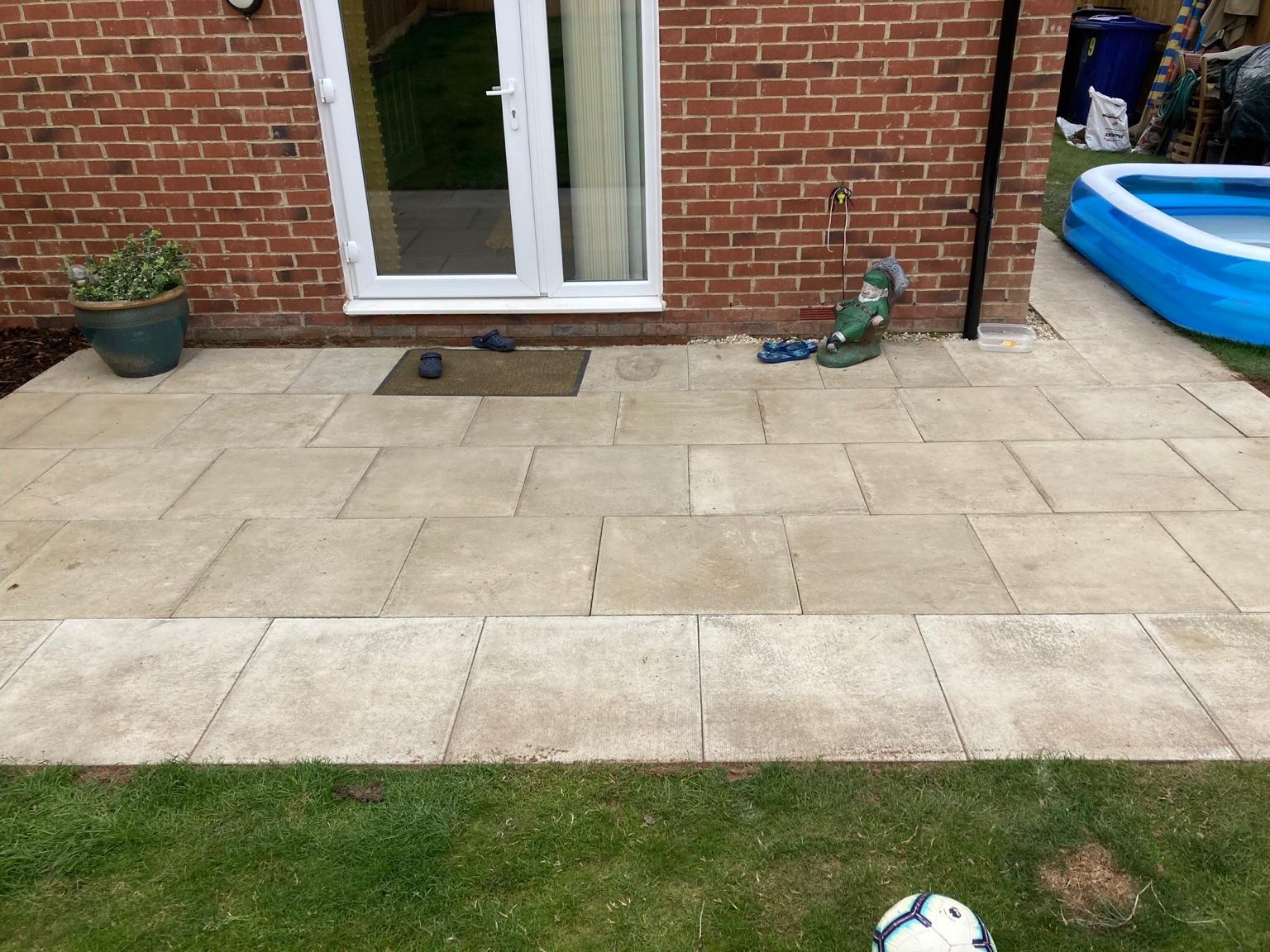 2x2 paving slabs in S63 Barnsley for £4.75 for sale Shpock