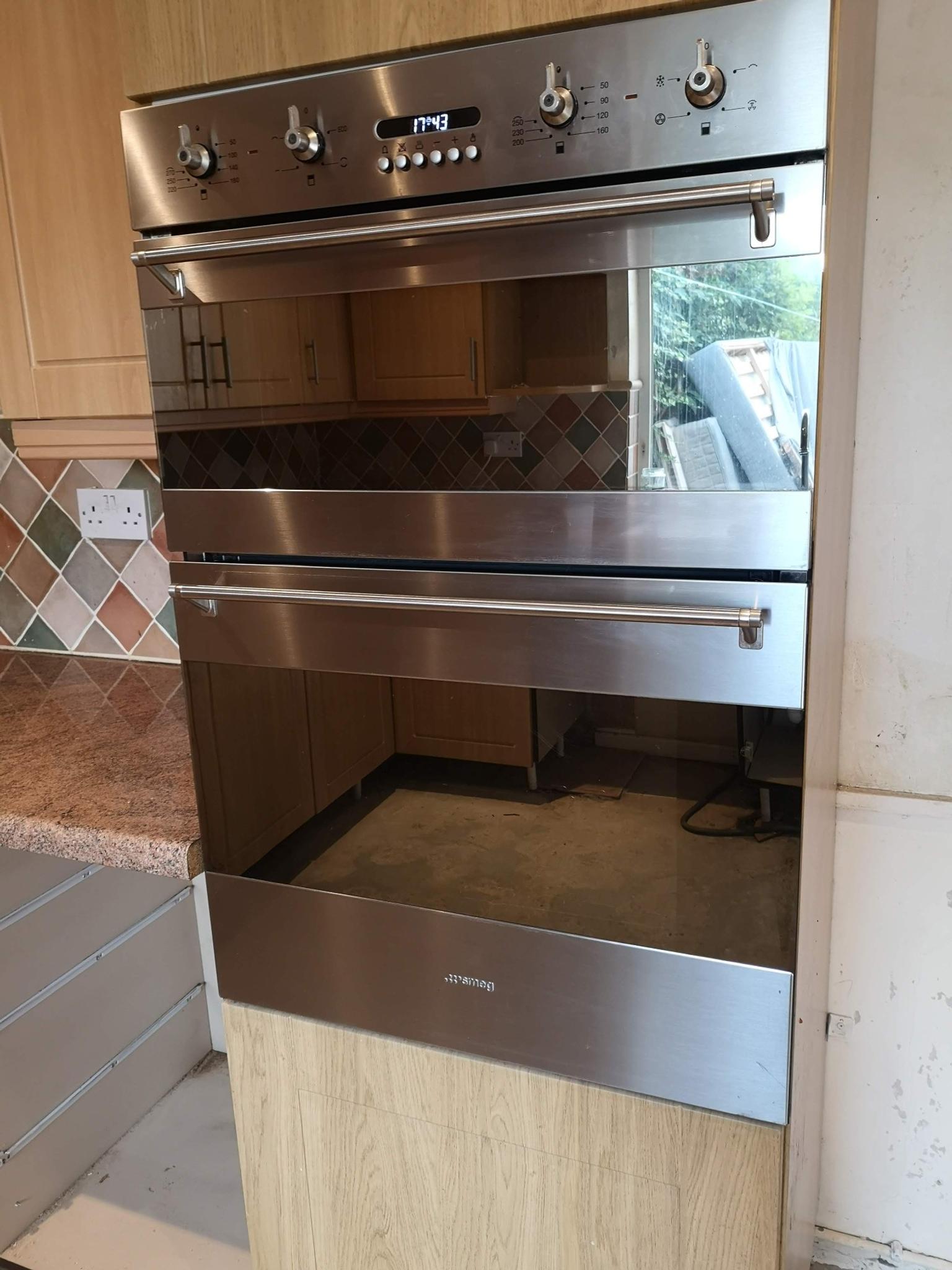 Smeg Double Oven for tall housing unit in B14 Birmingham for £40.00 for