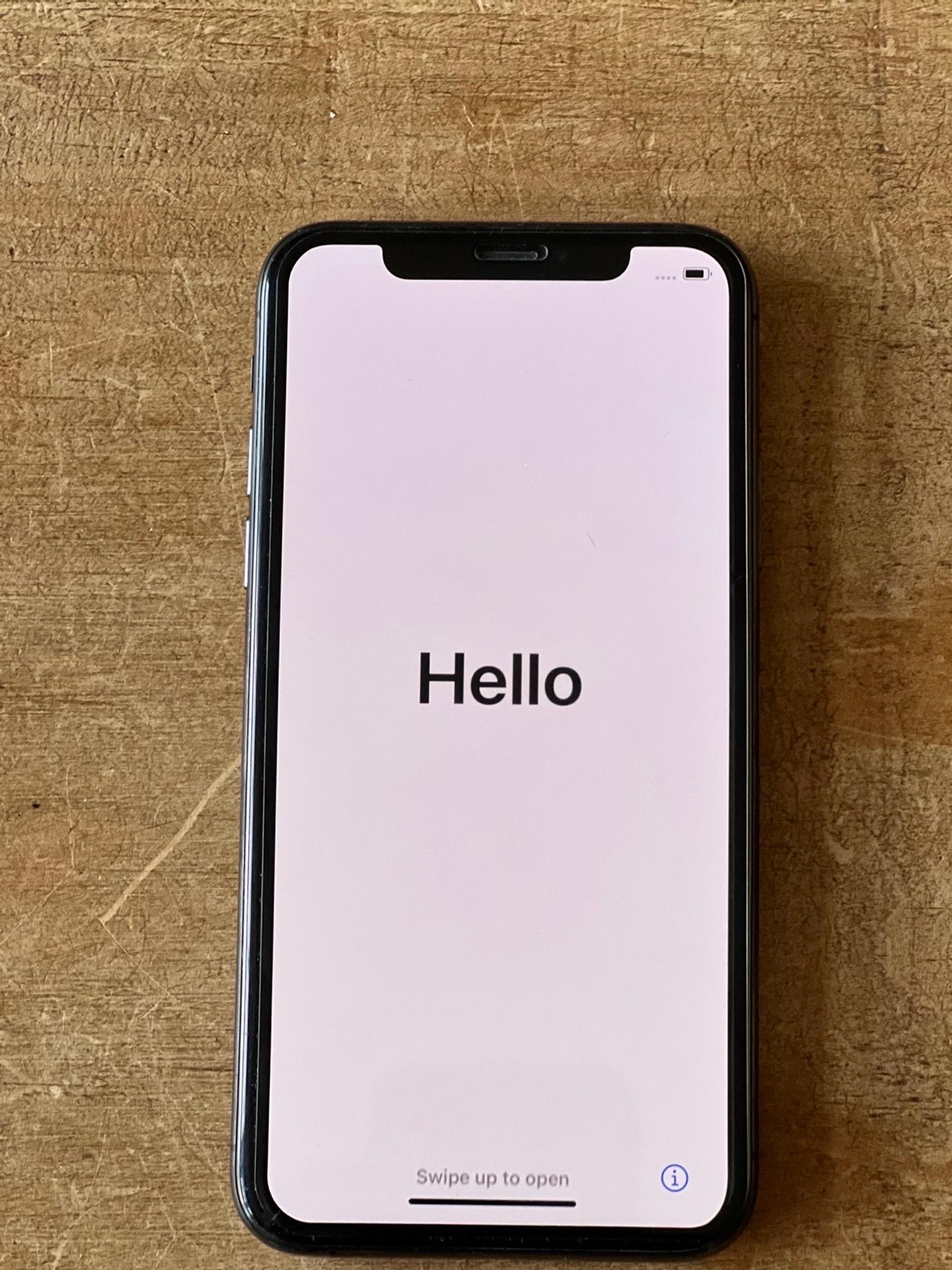 IPhone XS 64gb unlocked in B91 Solihull for £225.00 for sale Shpock