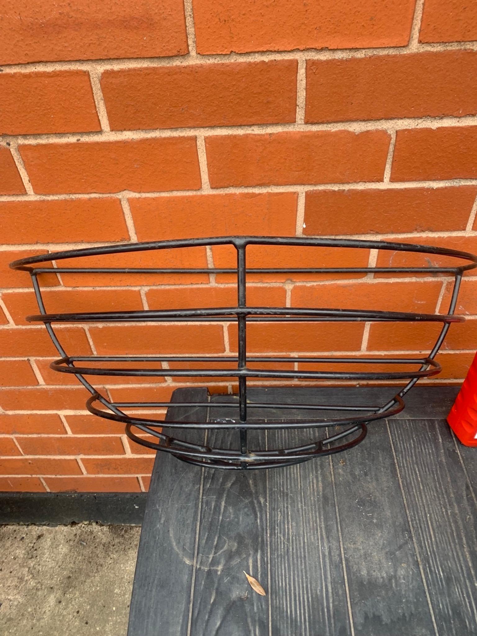 2 heavy flowers hay baskets wall vintage chic in S44 Bolsover for £6.00